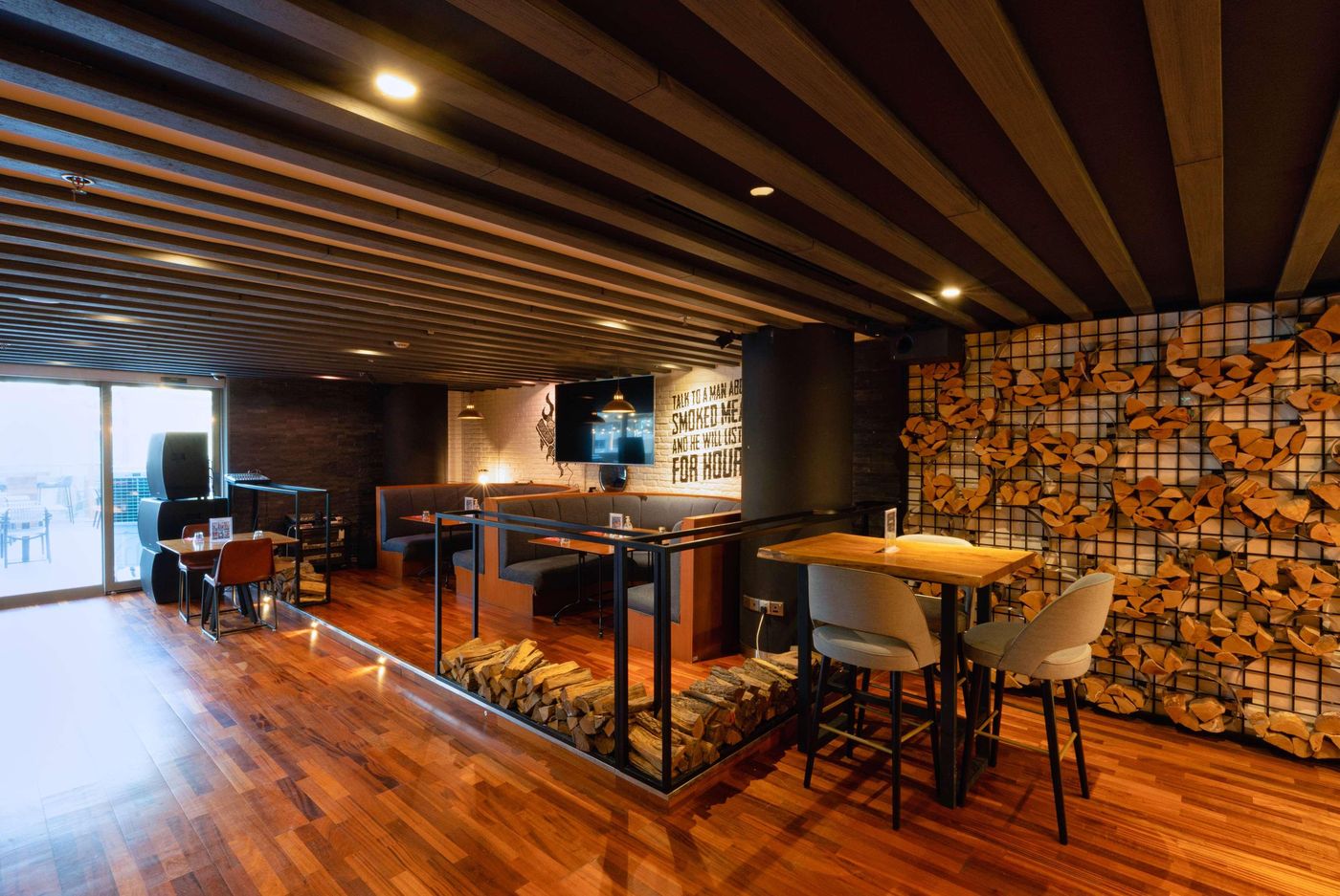 Wyndham-Dubai-Marina-Restaurant-52