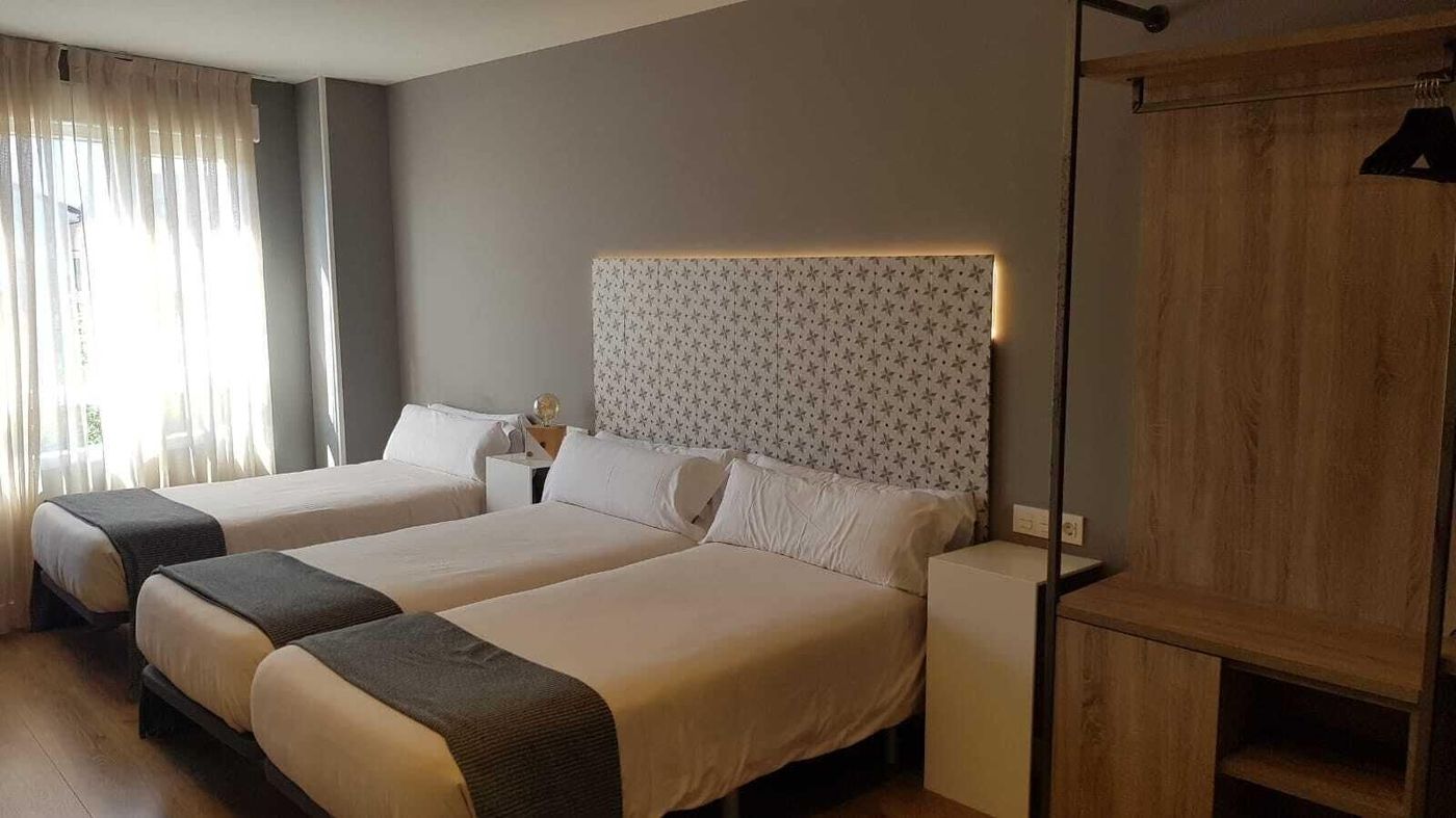 Hotel Los Campones-Spain-GIJON-Room-9