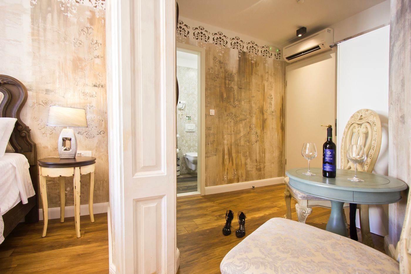 Plaza-Marchi-Old-Town---Quaint---Elegant-Hotels-Room-44