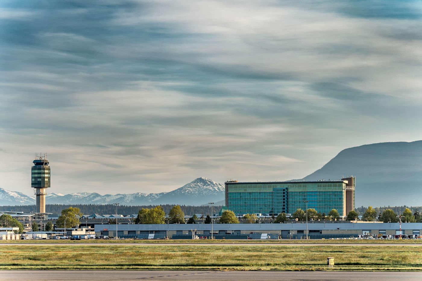 Fairmont-Vancouver-Airport-General-view-67