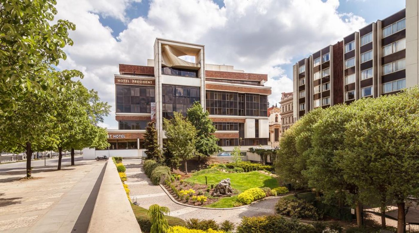 The-President-General-view-1