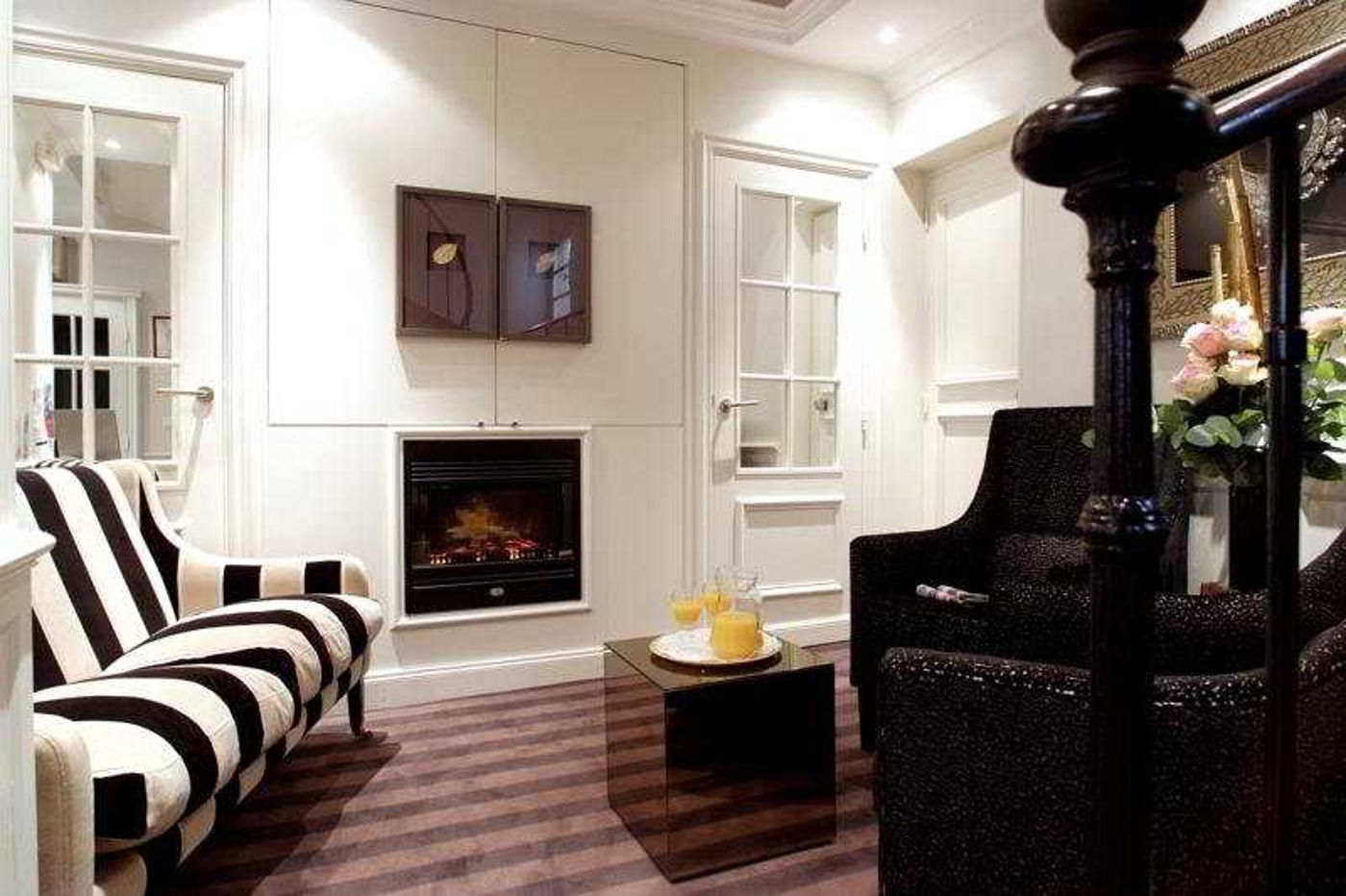 Etoile-Trocadero-Lobby-8