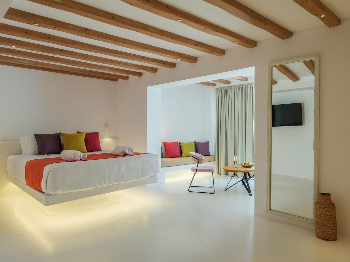 Madoupa-Boutique-Room-44