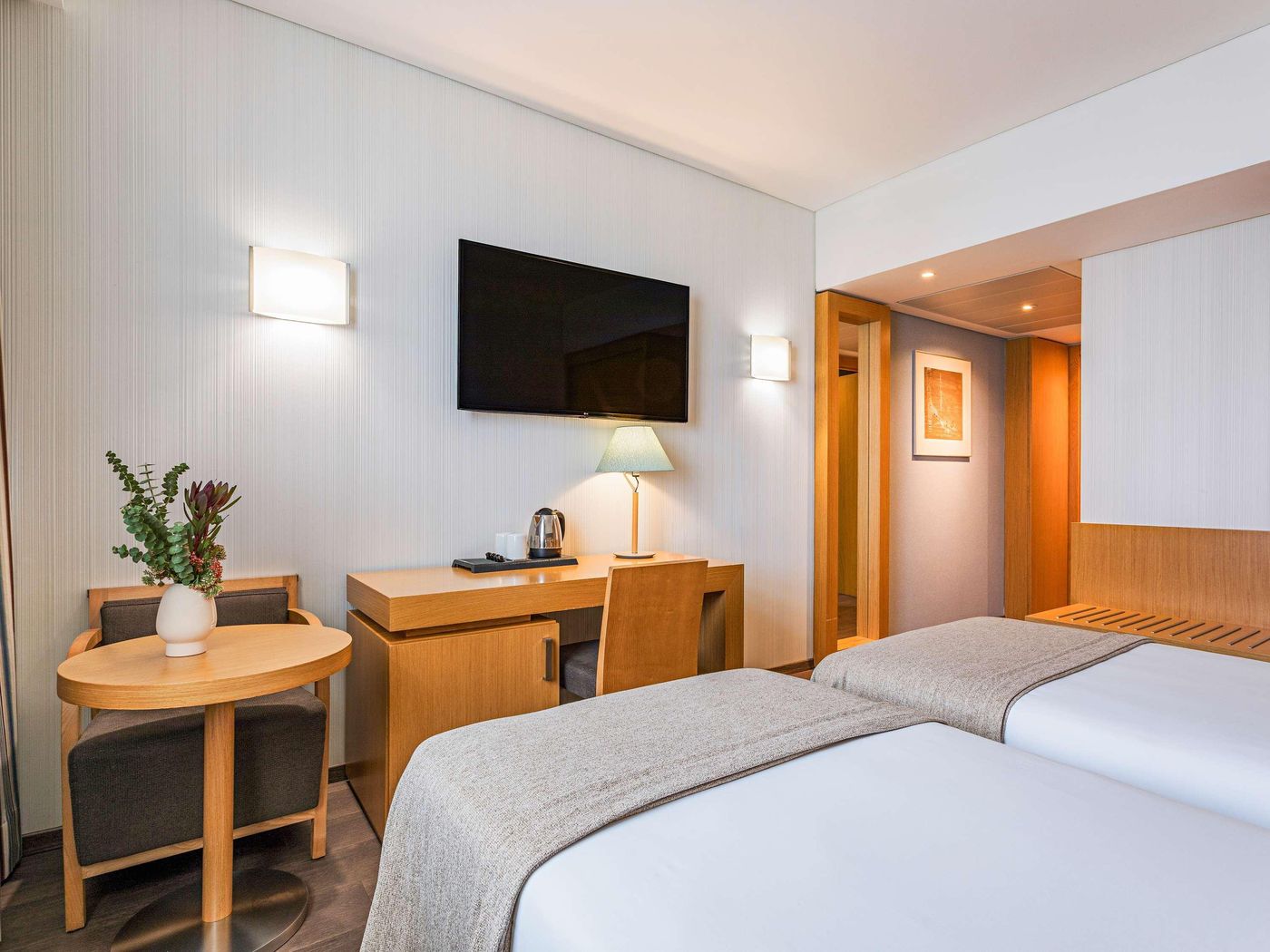 Mercure-Lisboa-Almada-Hotel-Room-19