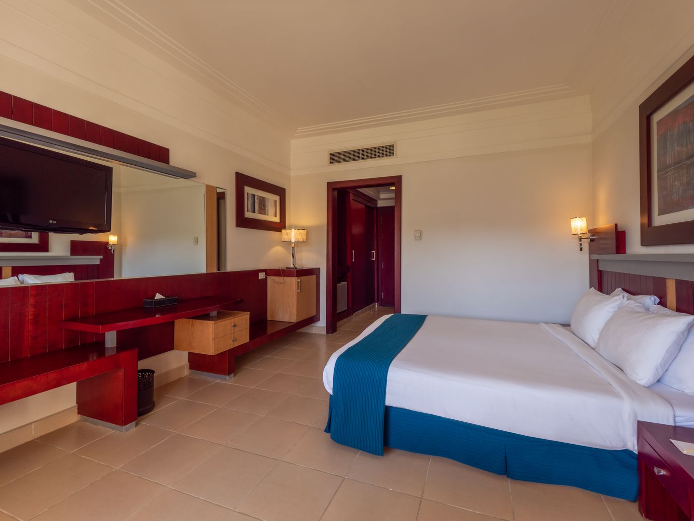 Serenity-Alma-ex--Serenity-Fun-City-Room-29