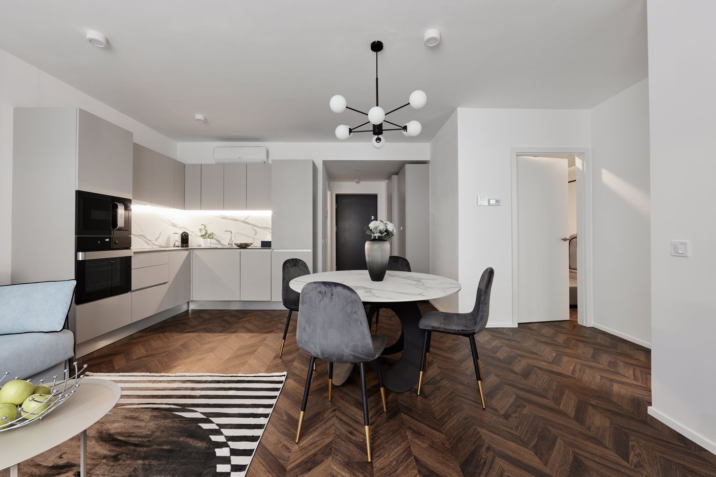 The-Amberlyn-Suite-Hotel-Room-51