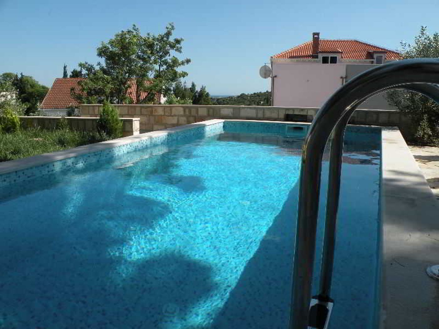 Villa-Avantgarde-BandB-Pool-2