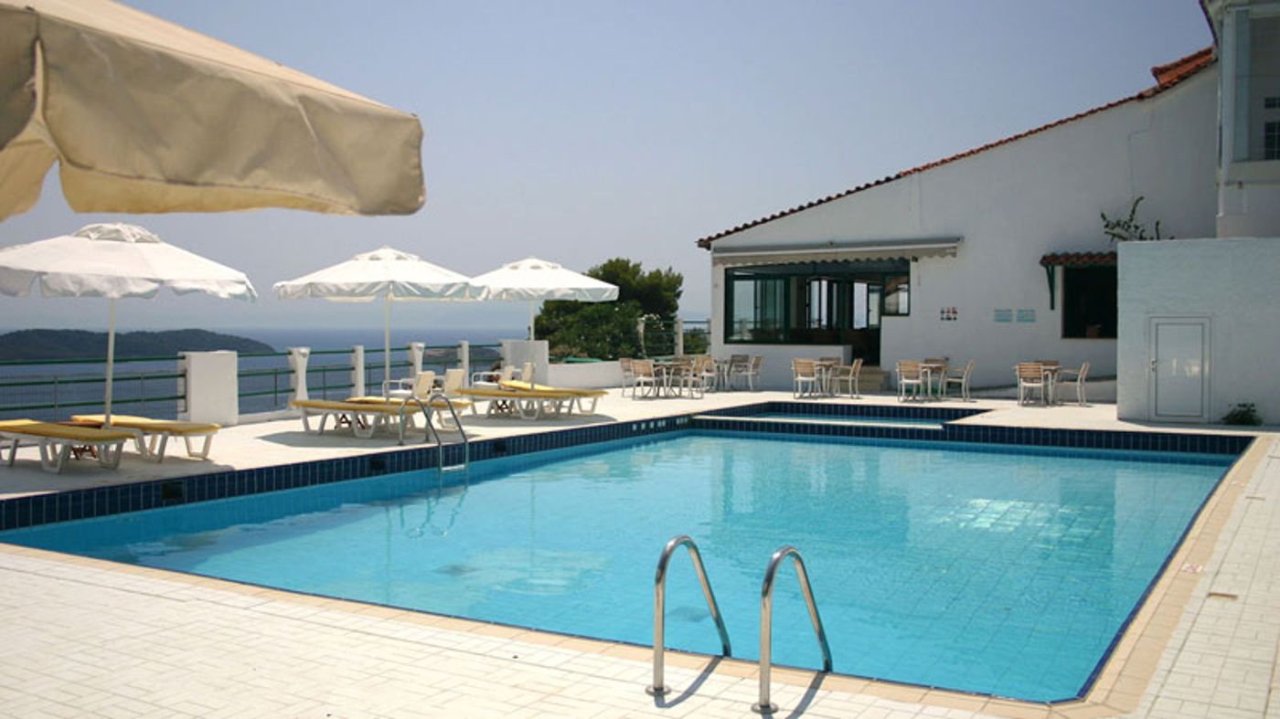 Skiathos-Club-Pool-1
