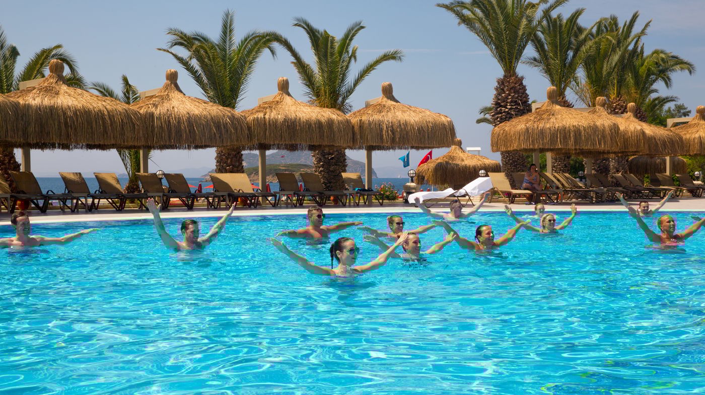 Kadikale-Resort-Spa-Pool-11