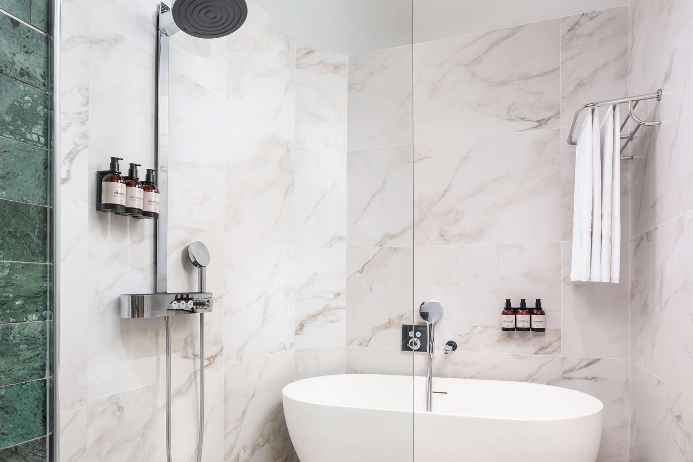 NH-Collection-Madrid-Paseo-del-Prado-Room-42