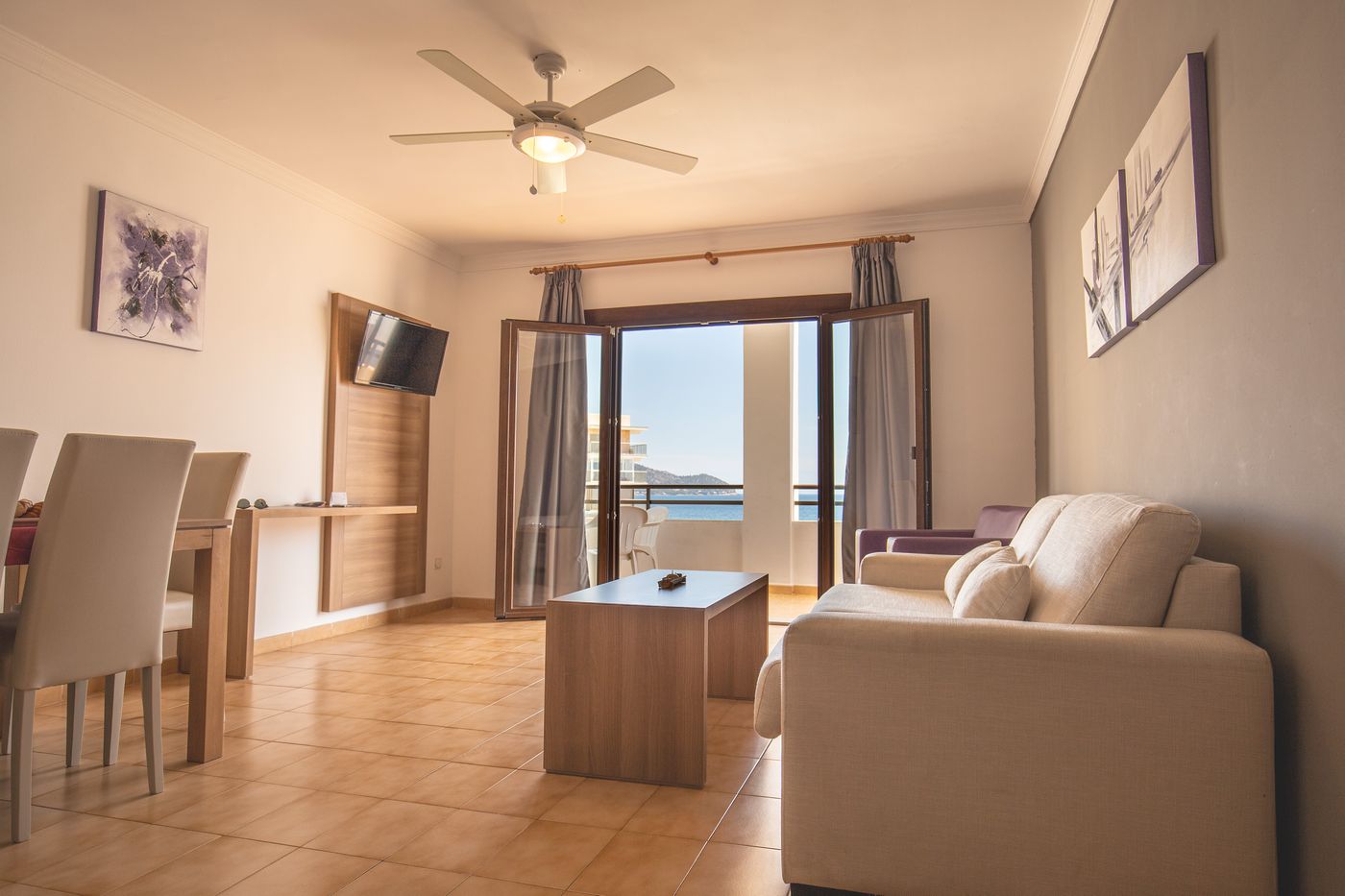 R2 Cala Millor Beach Apartments