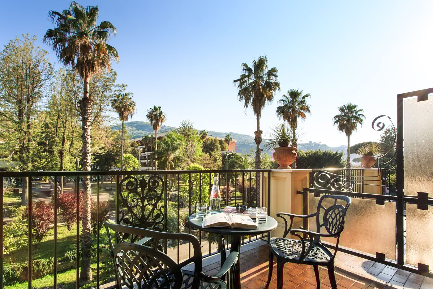 Grand-Hotel-Royal-Room-13