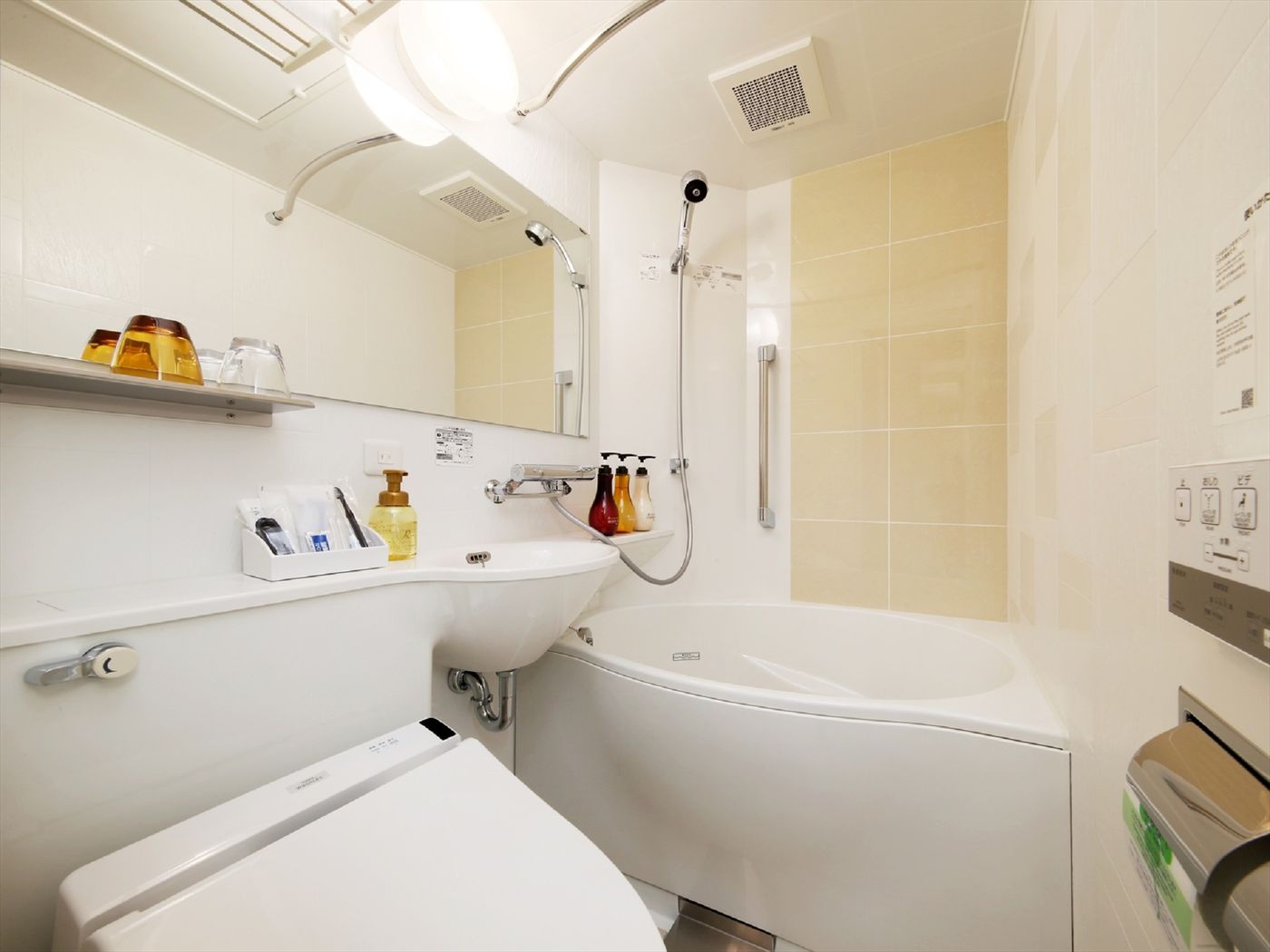 Keio Presso Inn Hamamatsucho-Japan-Tokyo-Room-5