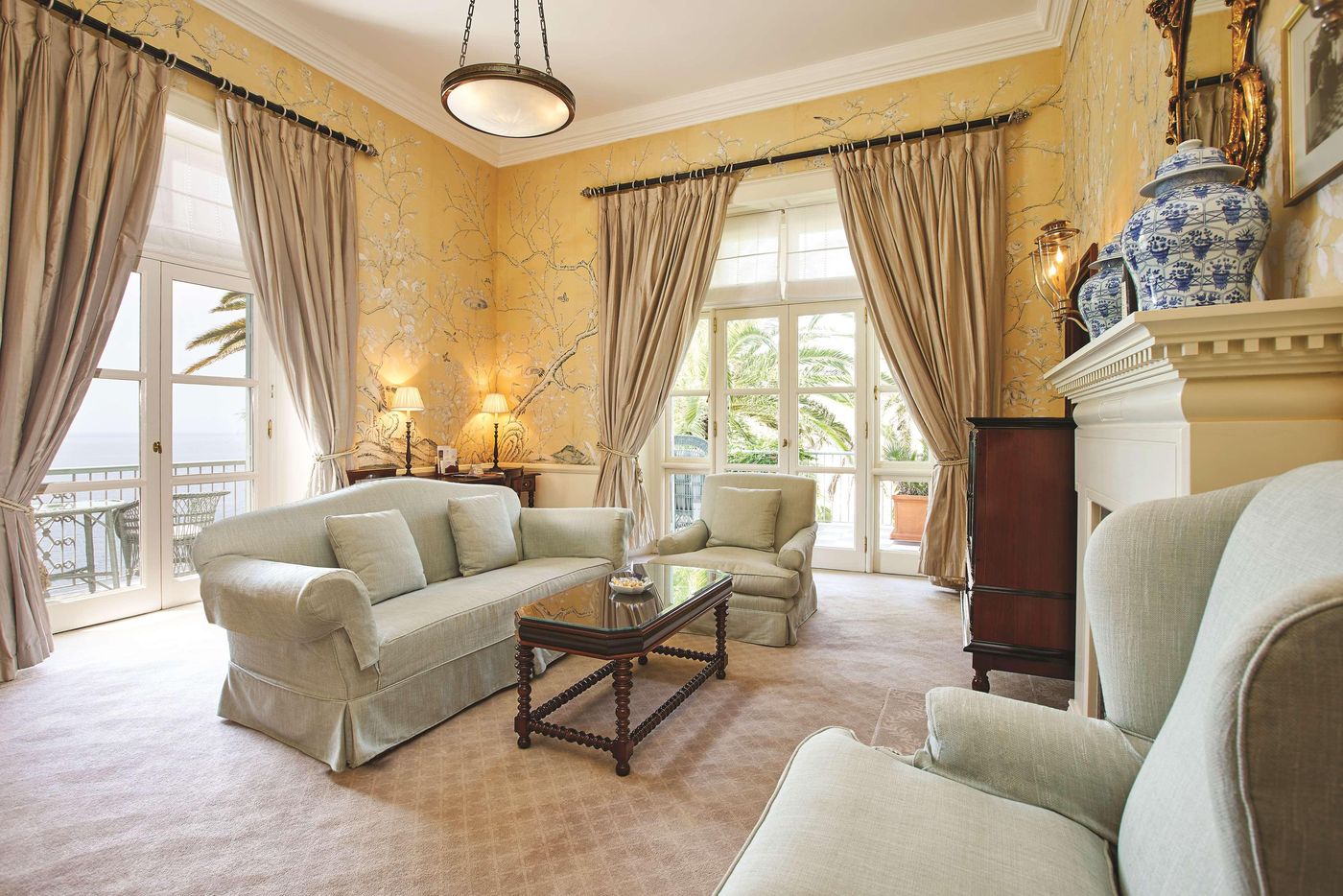 Reid-s-Palace-Room-67