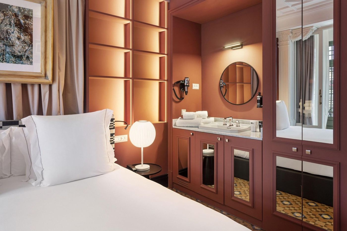 One Shot Araga 257-Spain-Barcelona-Room-9