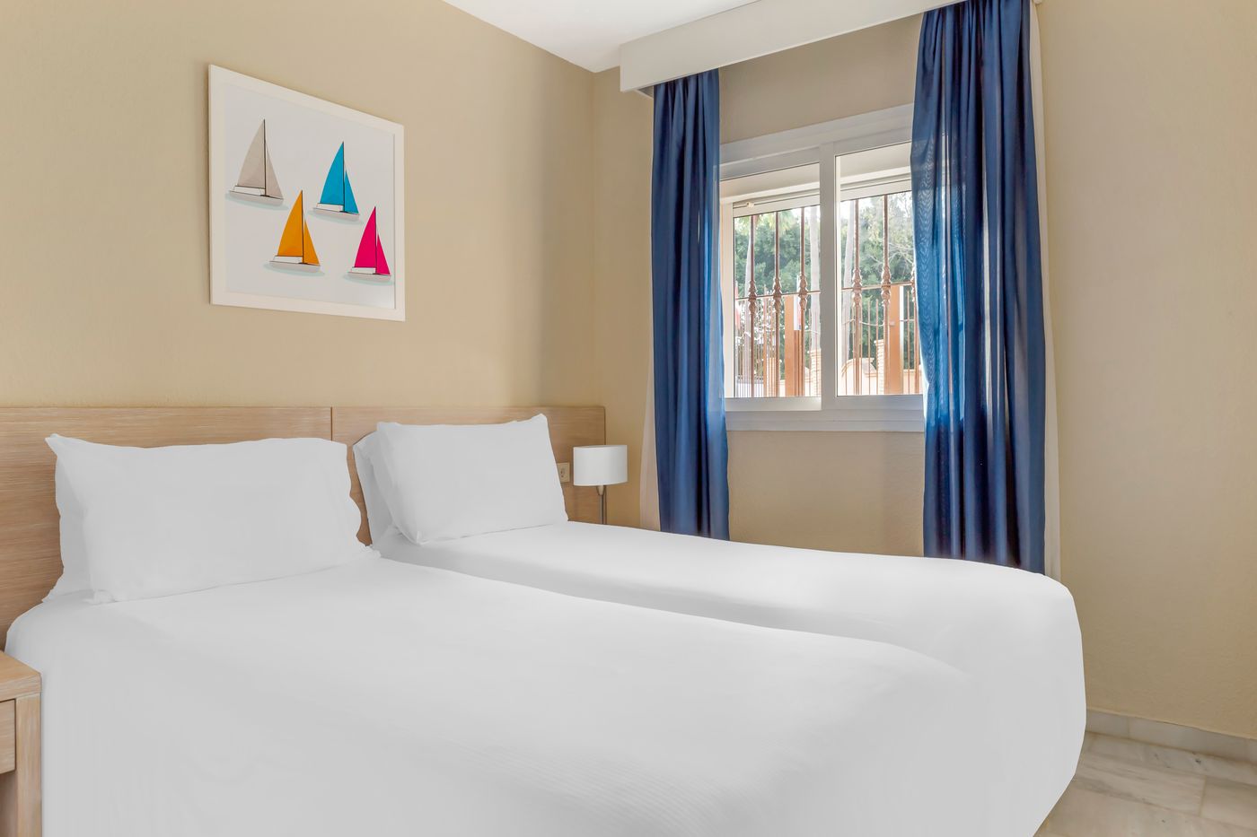 Los Amigos Beach Club