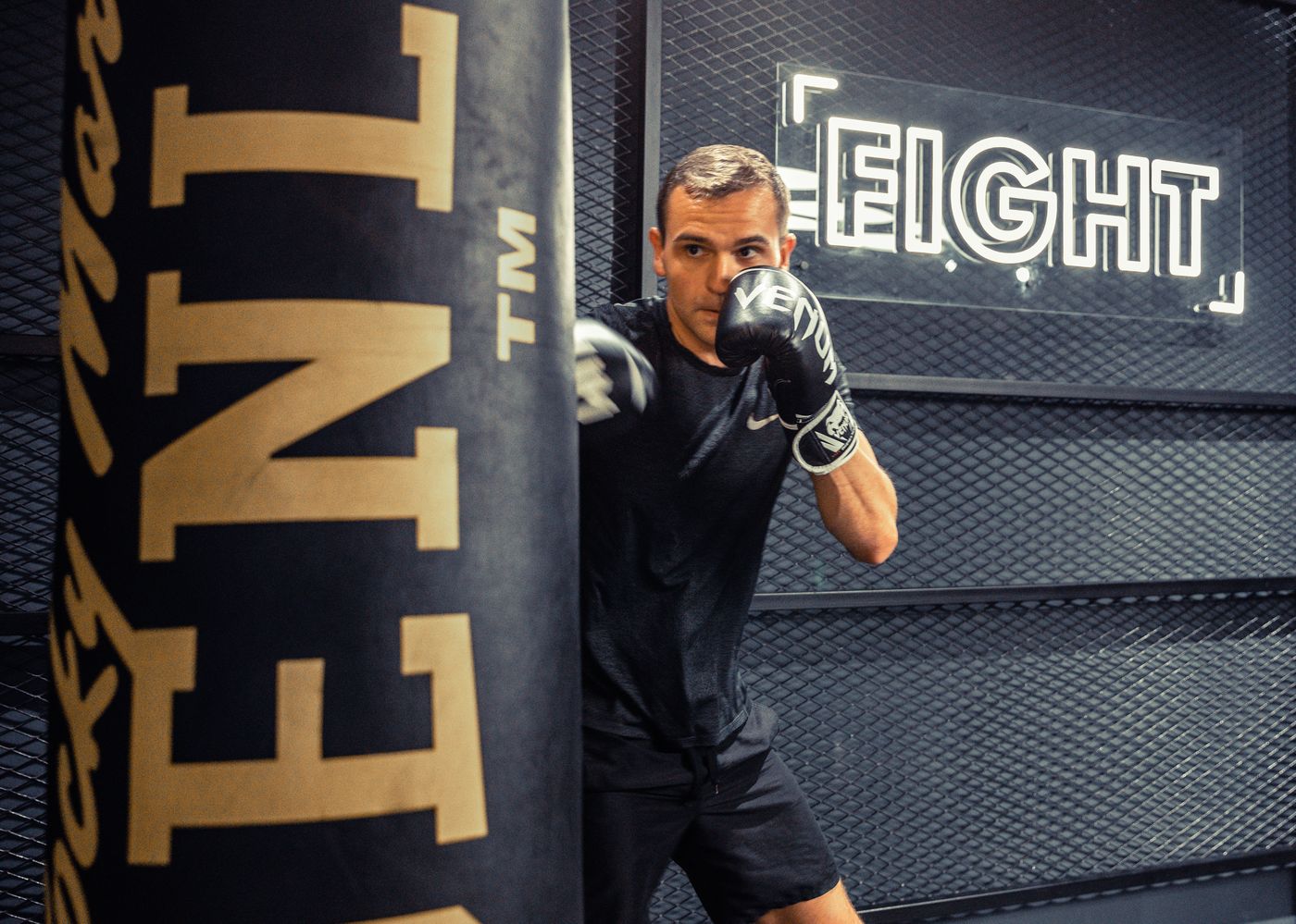 Le-Meridien-Dubai-Hotel---Conference-Centre-Sports-and-Entertainment-106