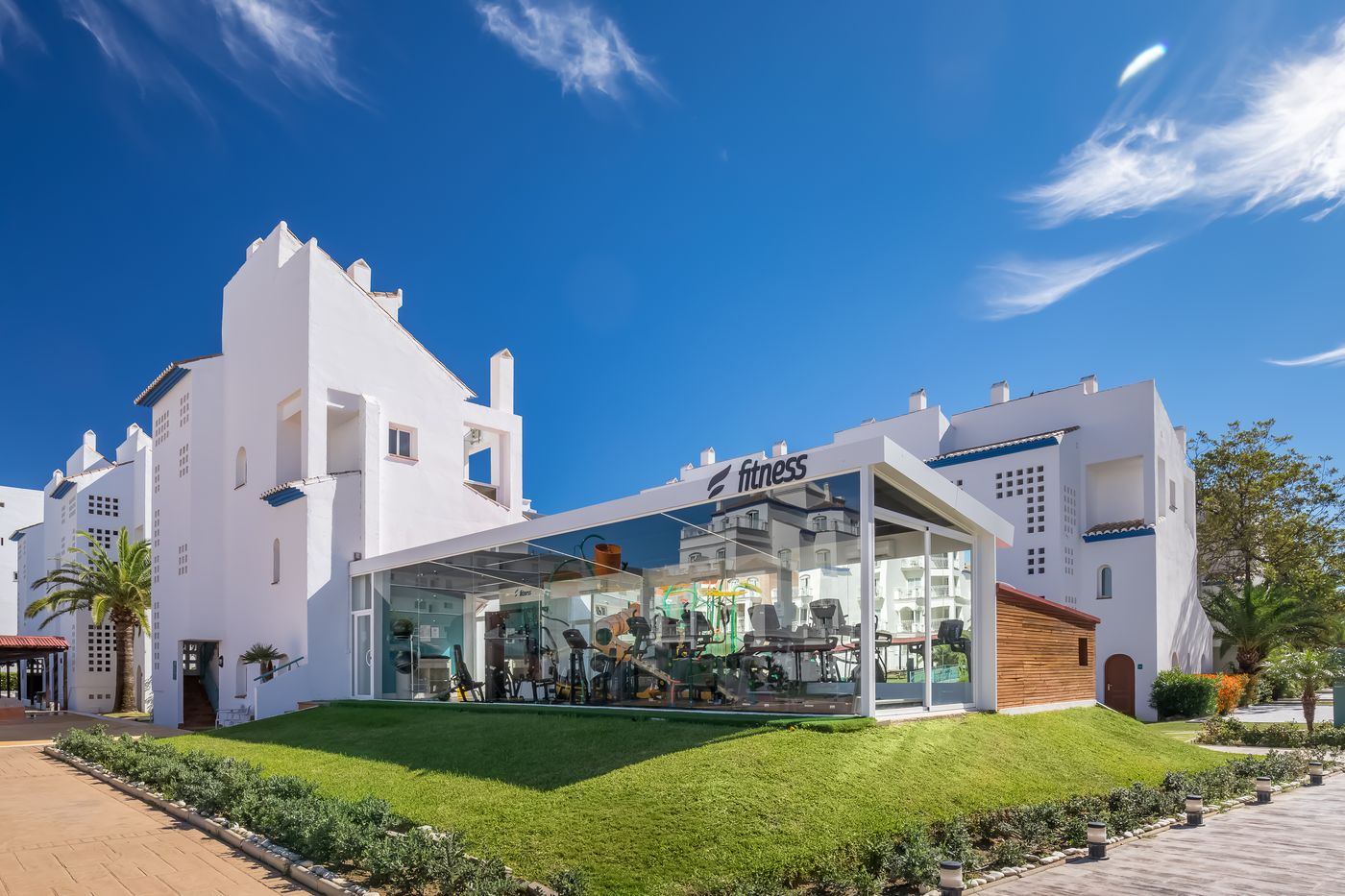 Occidental-Torremolinos-Playa-Sports-and-Entertainment-10