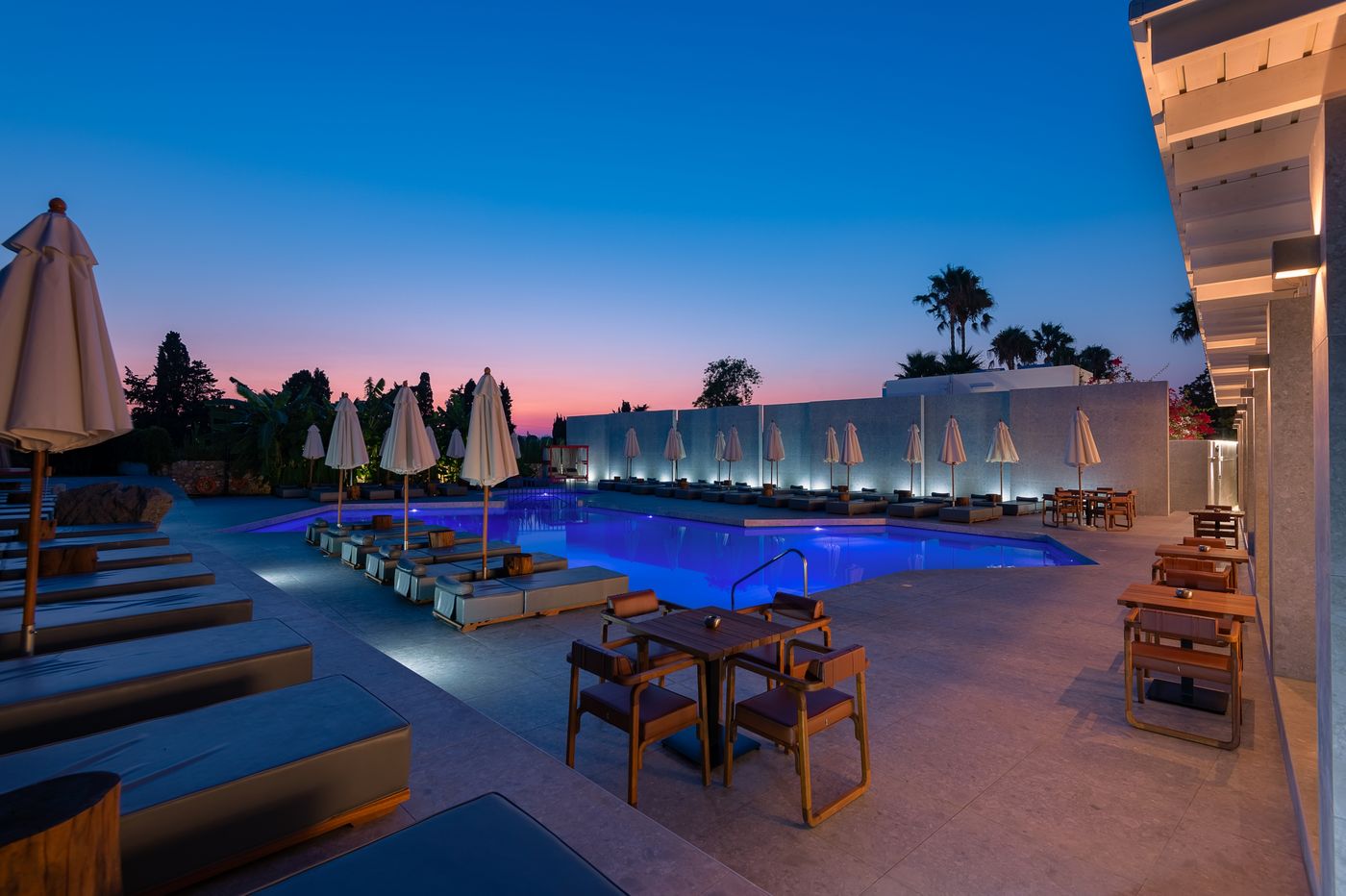 Diamond-Apartments-Pool-4