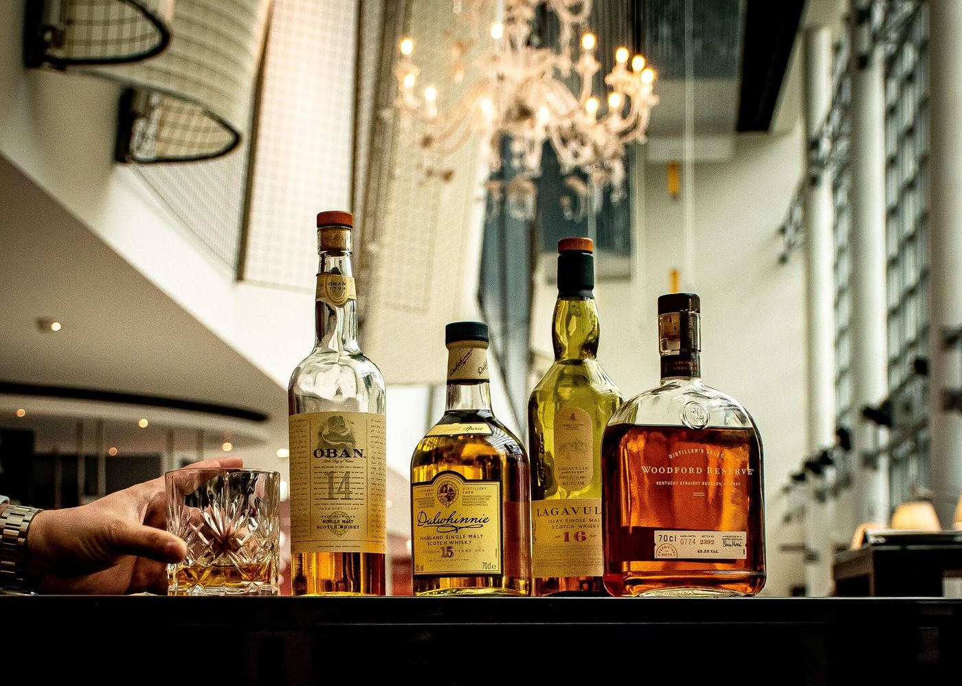 Hilton-Geneva-Hotel---Conference-Centre-Bar-65