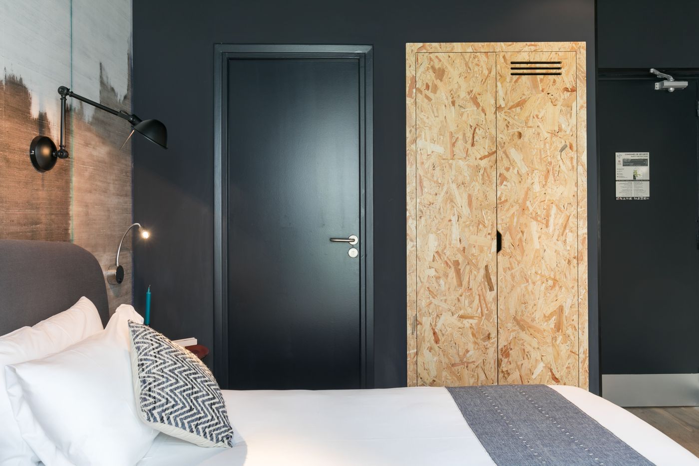 Best-Western-So-Co-by-HappyCulture-Room-20