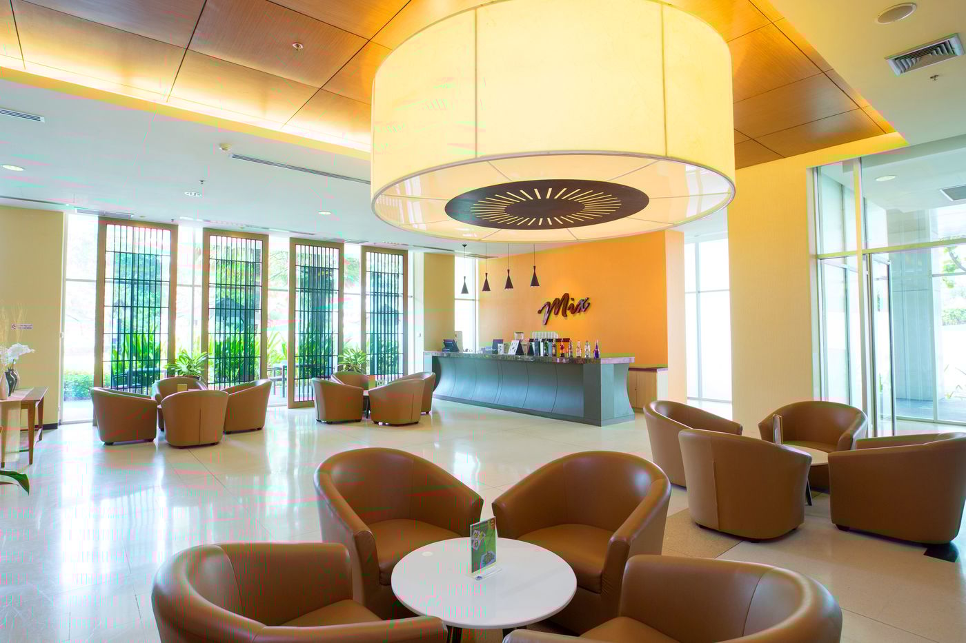 Centara-Life-Government-Complex-Hotel---Convention-Bar-13