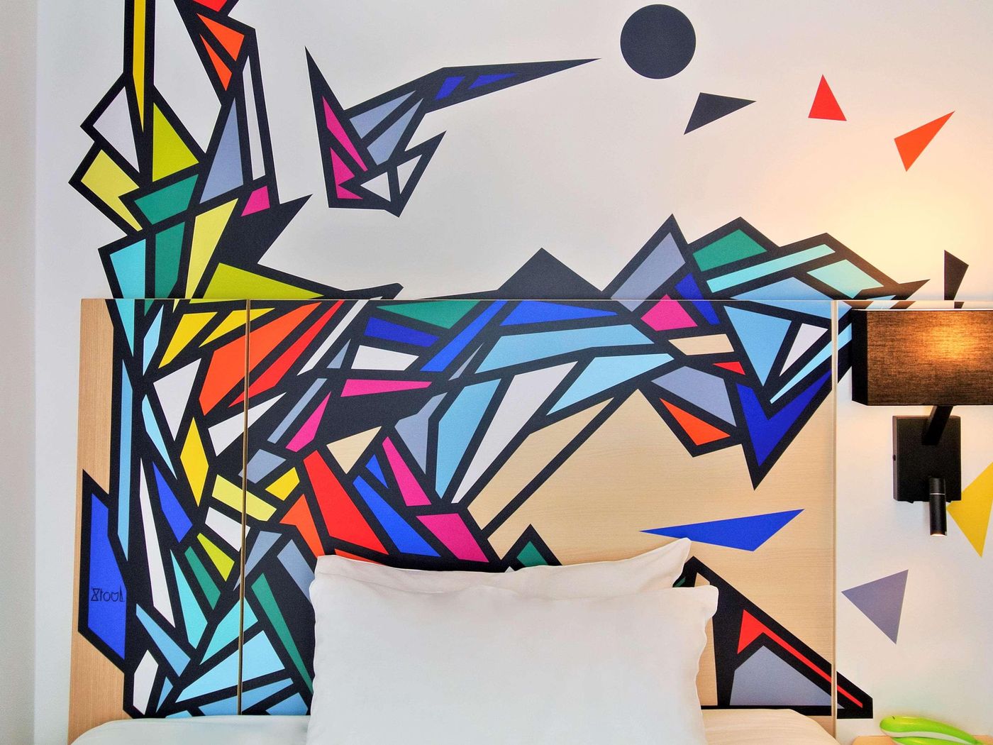 ibis-Styles-Paris-Maine-Montparnasse-Room-20