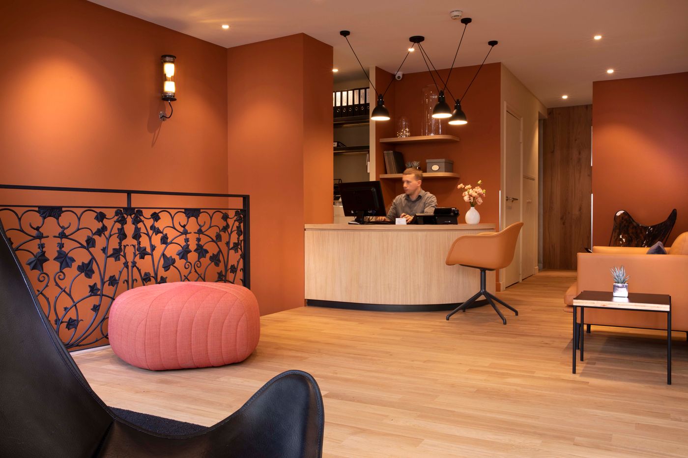 Hotel-Jardin-des-Plantes-Lobby-15