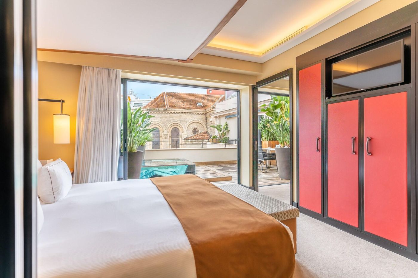 Five-Seas-Hotel-Room-30