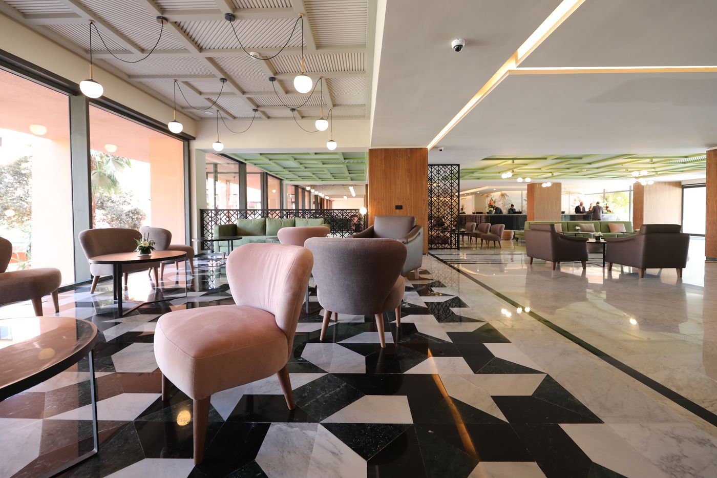 Kenzi-Rose-Garden-Lobby-42