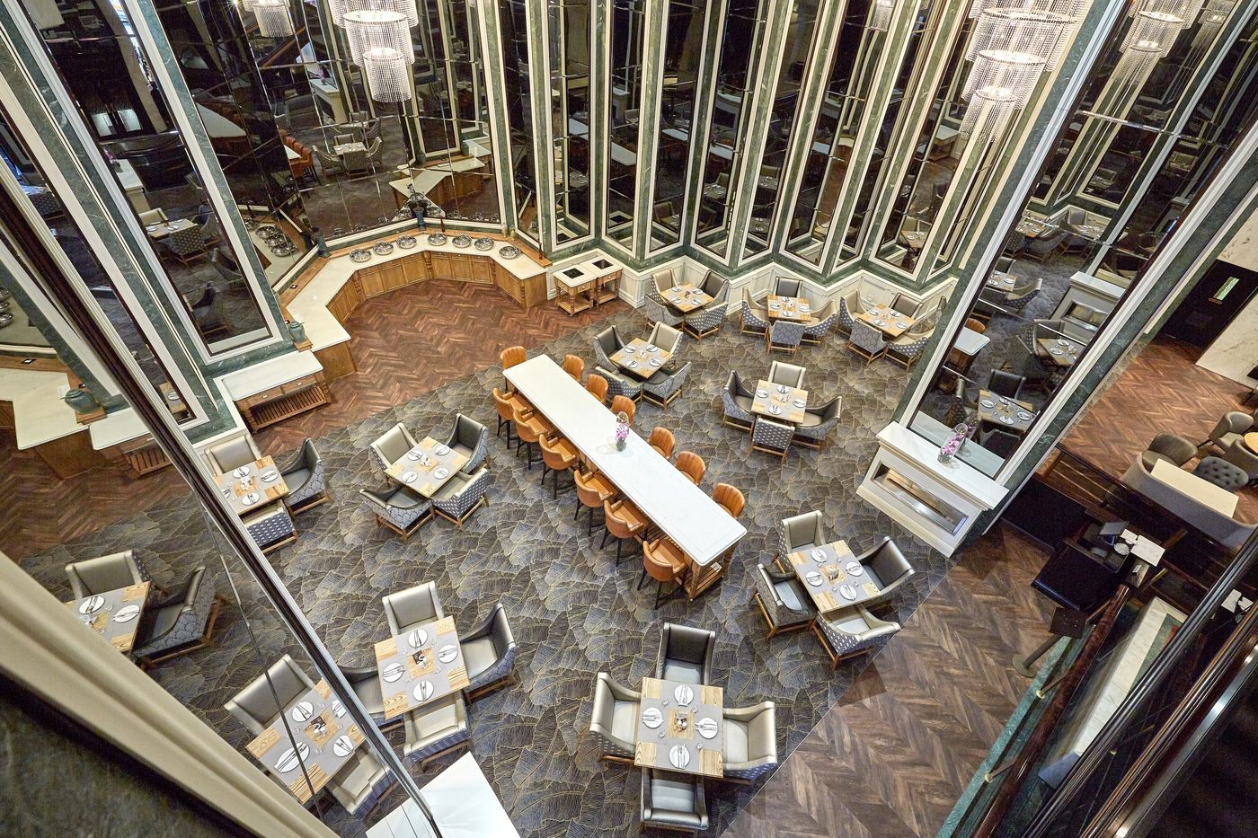 Southern-Sun-Cape-Sun-Lobby-13