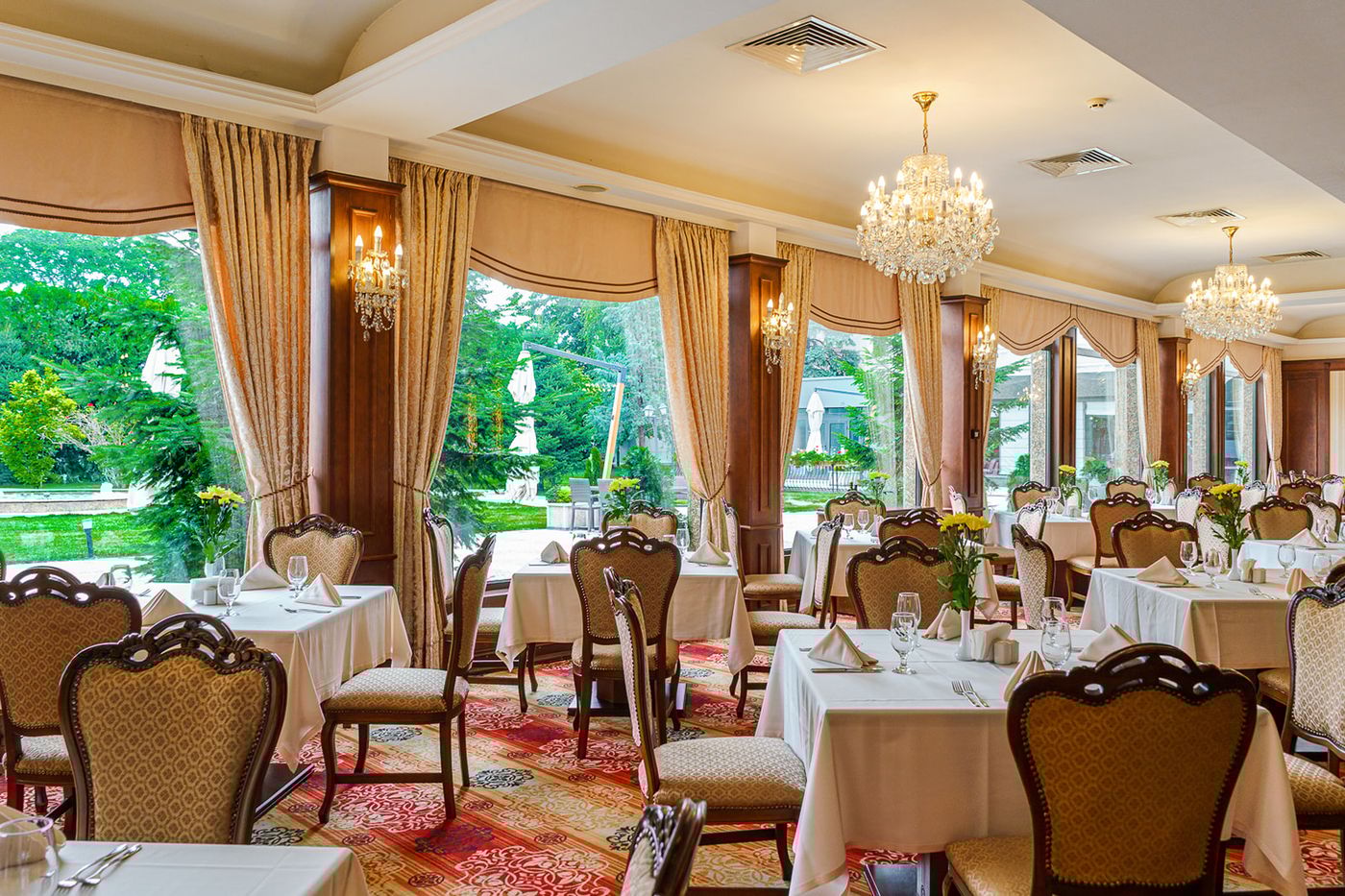 Imperial-Plovdiv-a-member-of-Radisson-Individuals-Restaurant-42