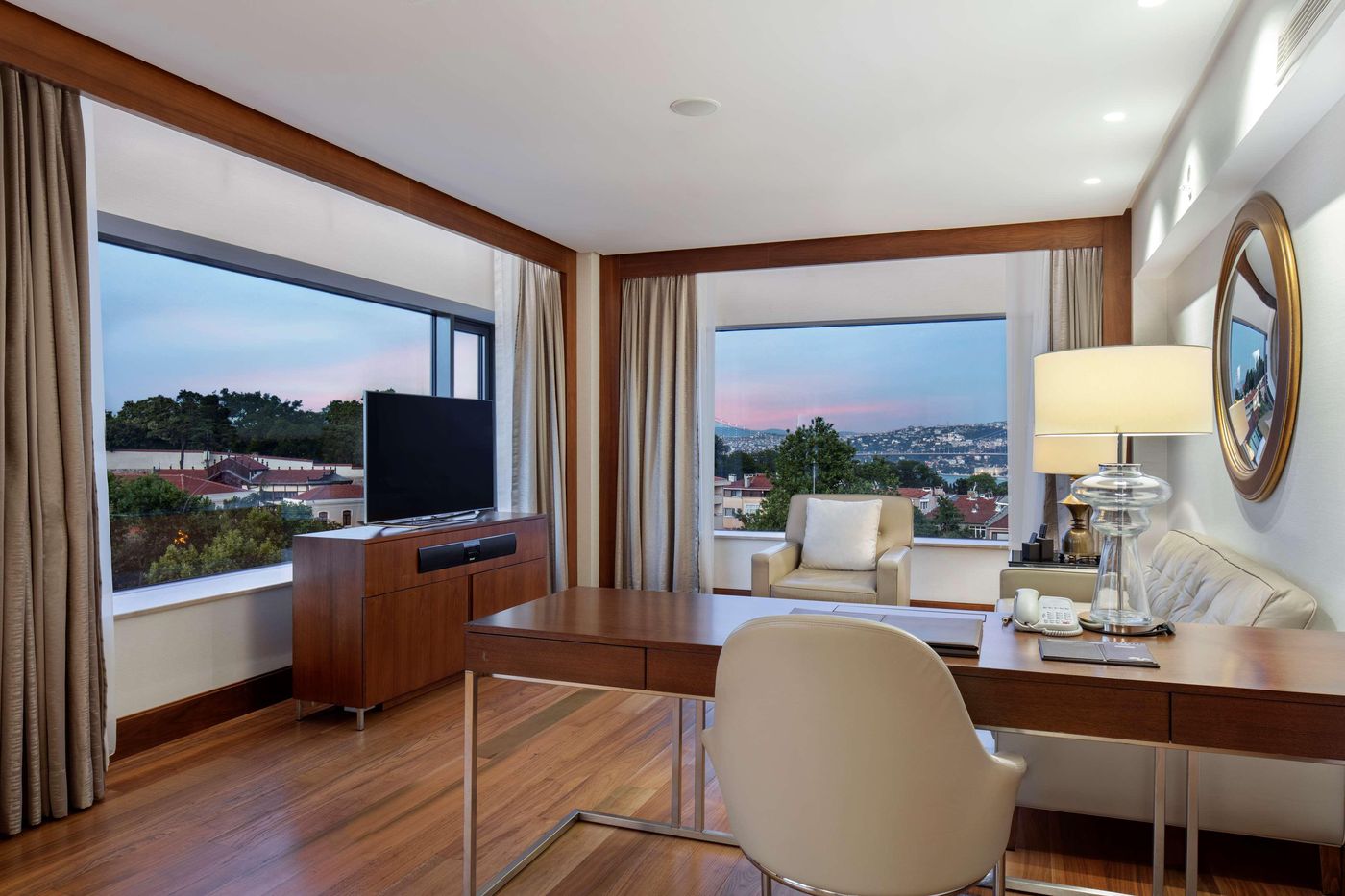 Conrad-Istanbul-Bosphorus-Room-54