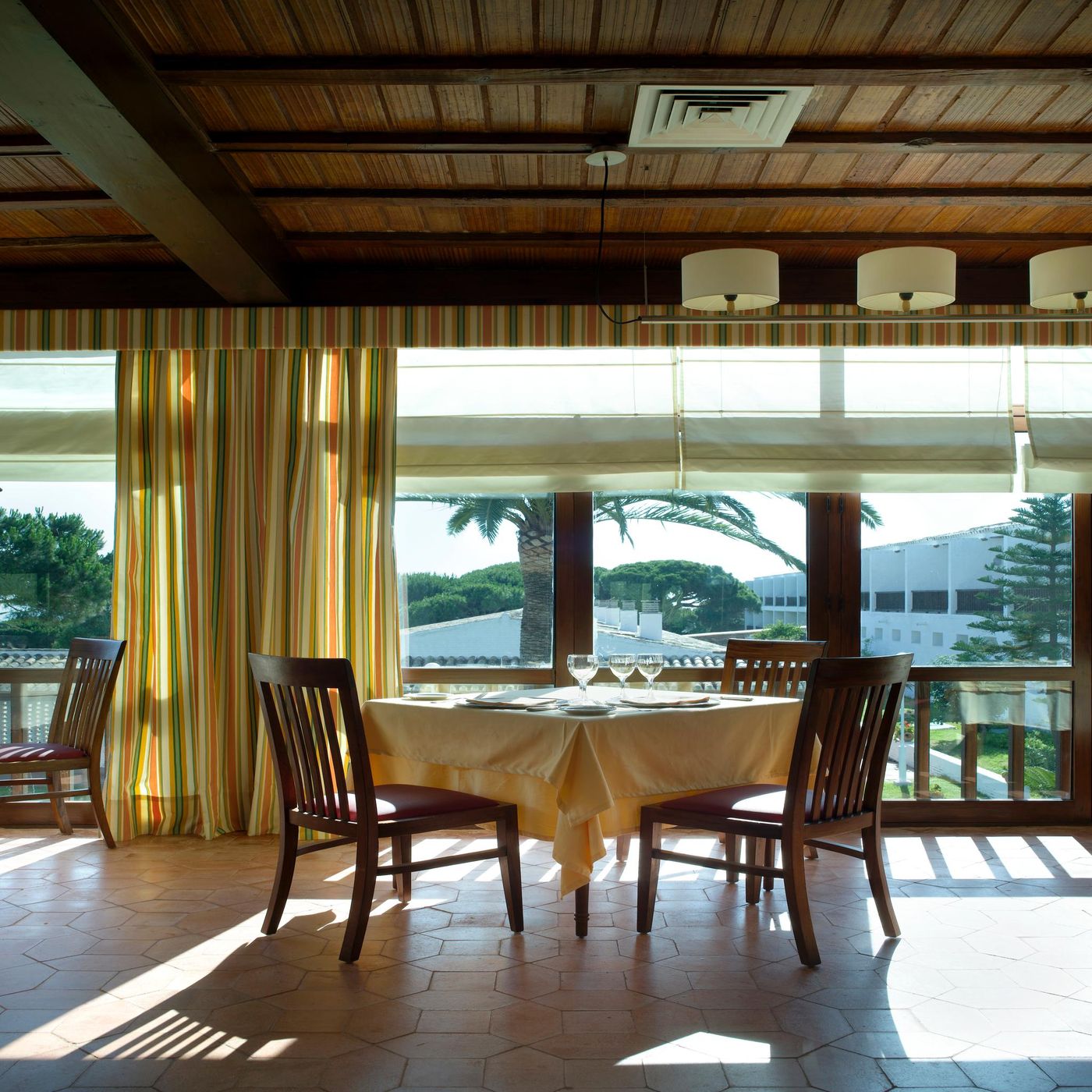 Parador-de-Mazagon-Bar-27