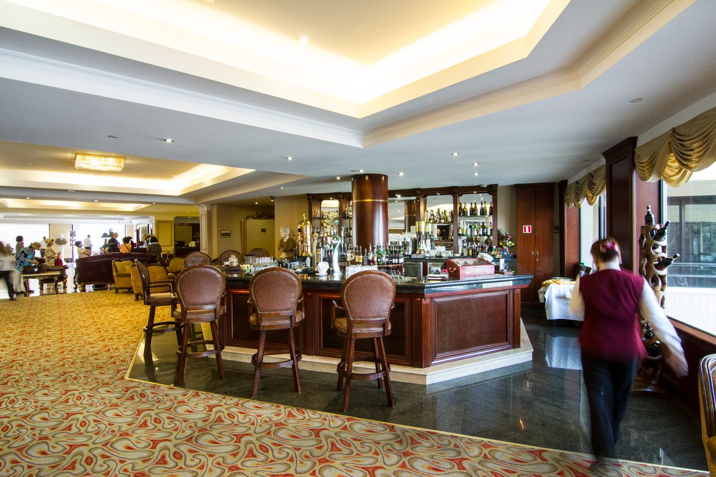 Excelsior-Grand-Hotel-Lobby-61