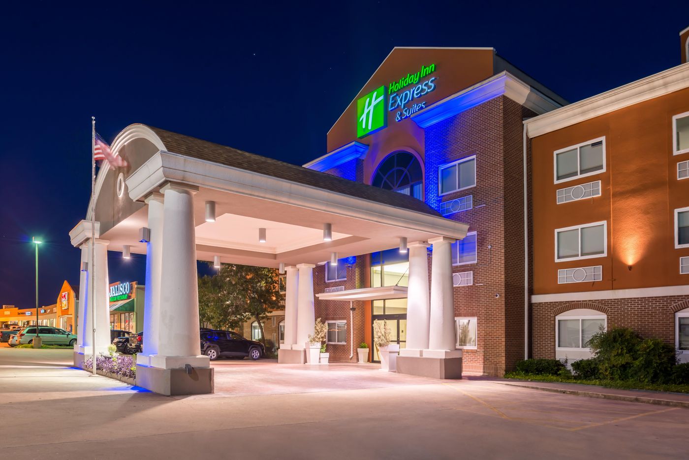 Holiday Inn Express & Suites Elgin-United States-Elgin-General view-5