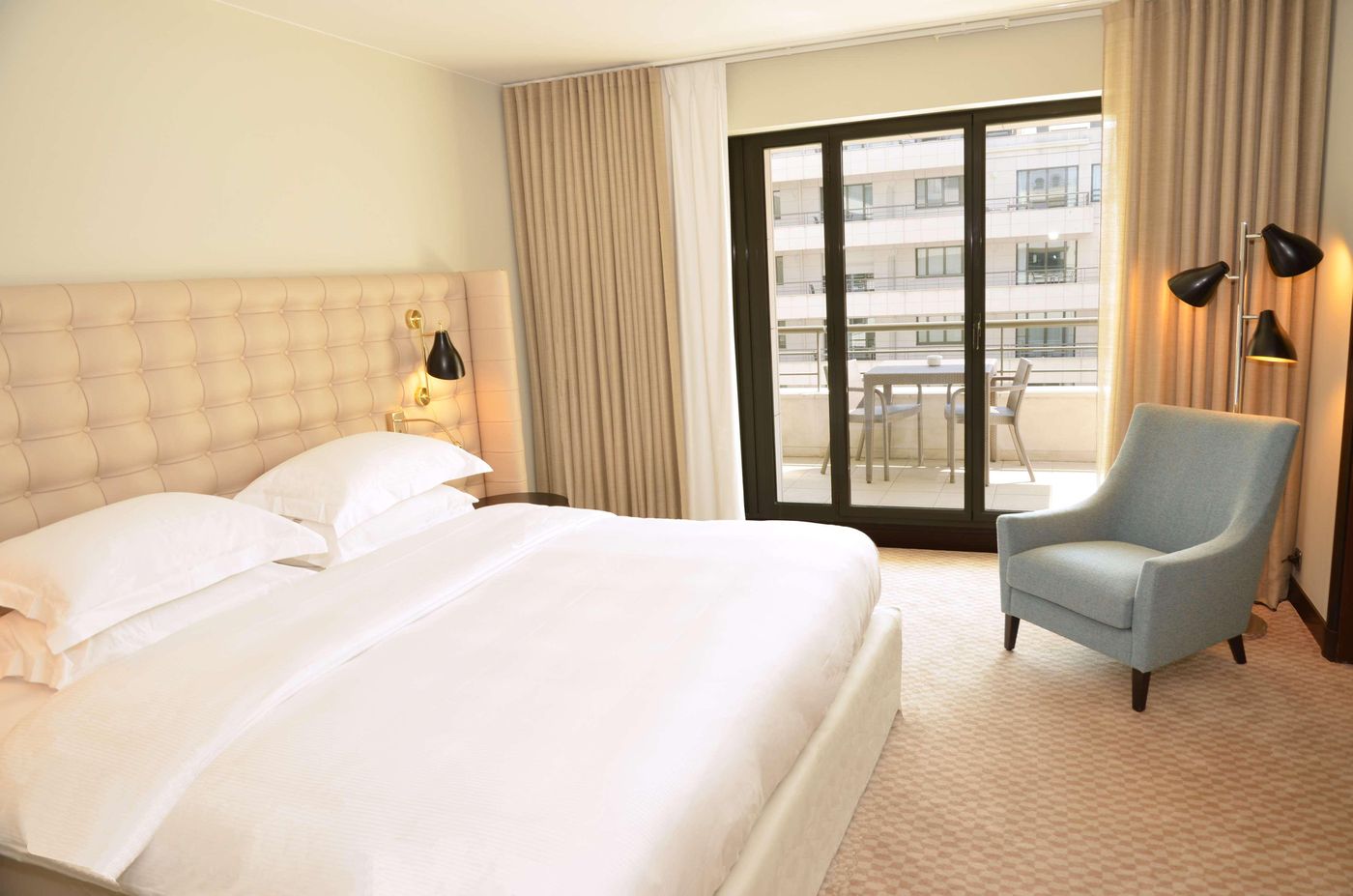 Hyatt-Regency-Nice-Palais-De-La-Mediterranee-Room-22