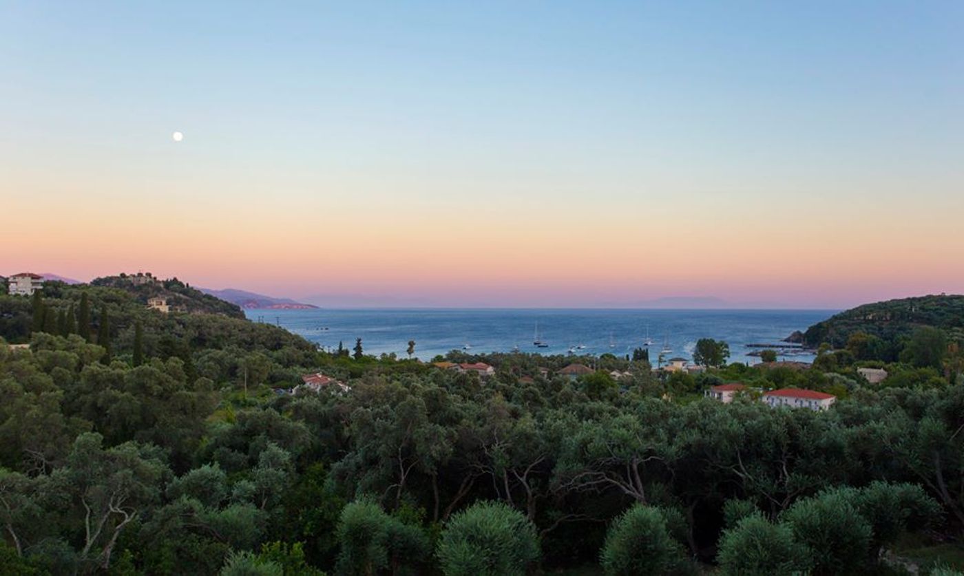 Golden Bay Suites & Maisonettes