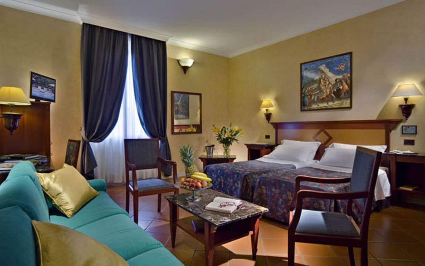 Corona-D-Italia-Hotel-Room-7