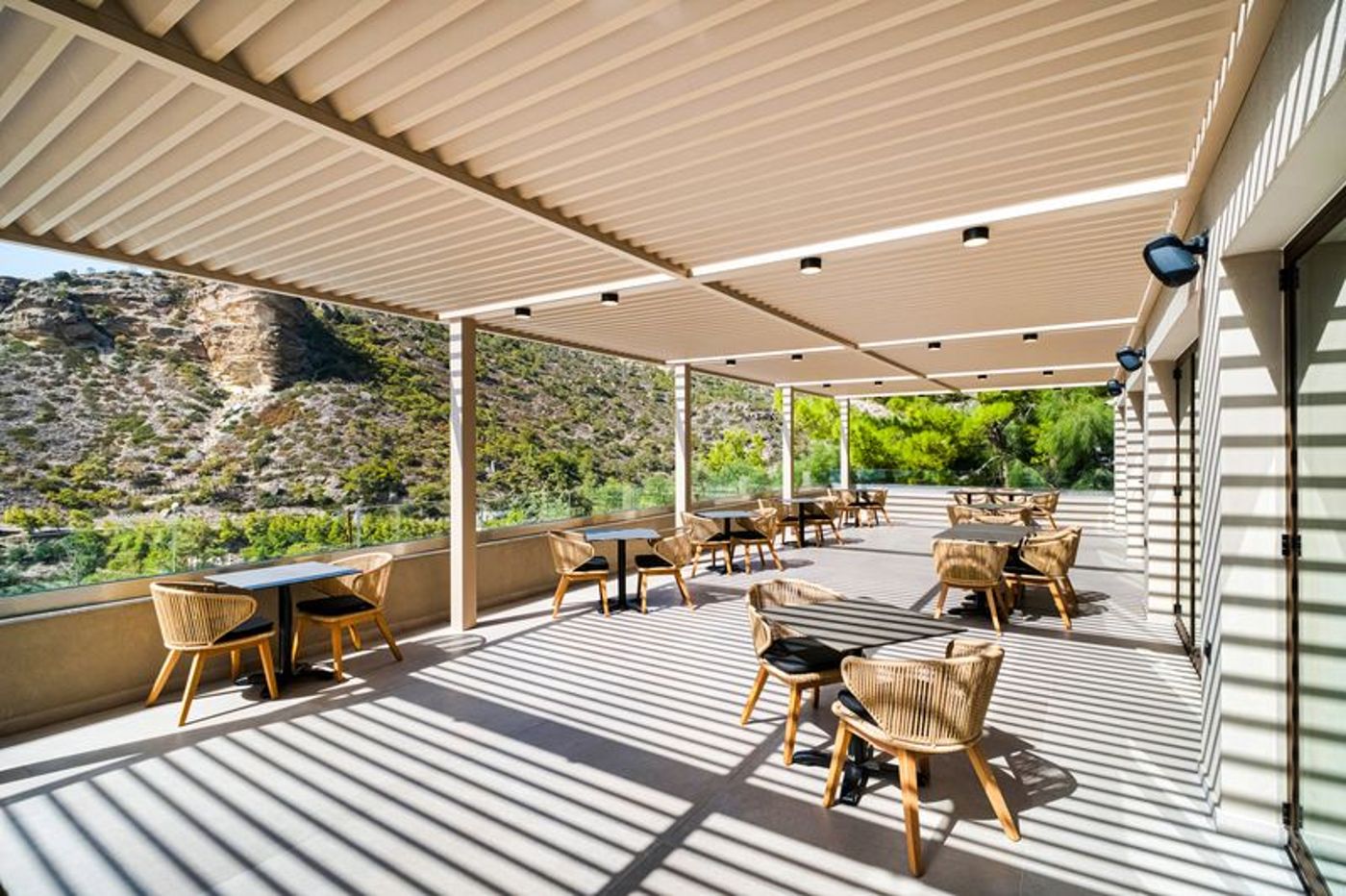 Eden-Rock-Terrace-20