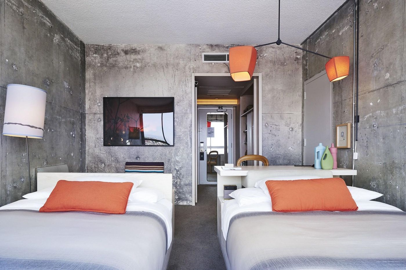 The-Line---Los-Angeles-Room-5