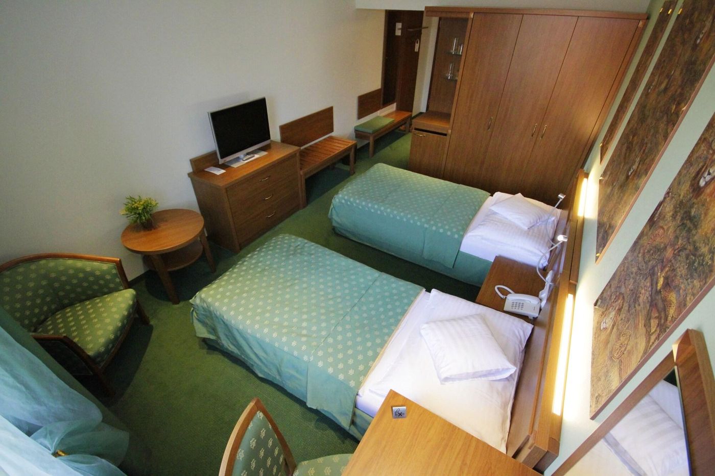 Max Inn-Slovakia-BRATISLAVA-Room-9