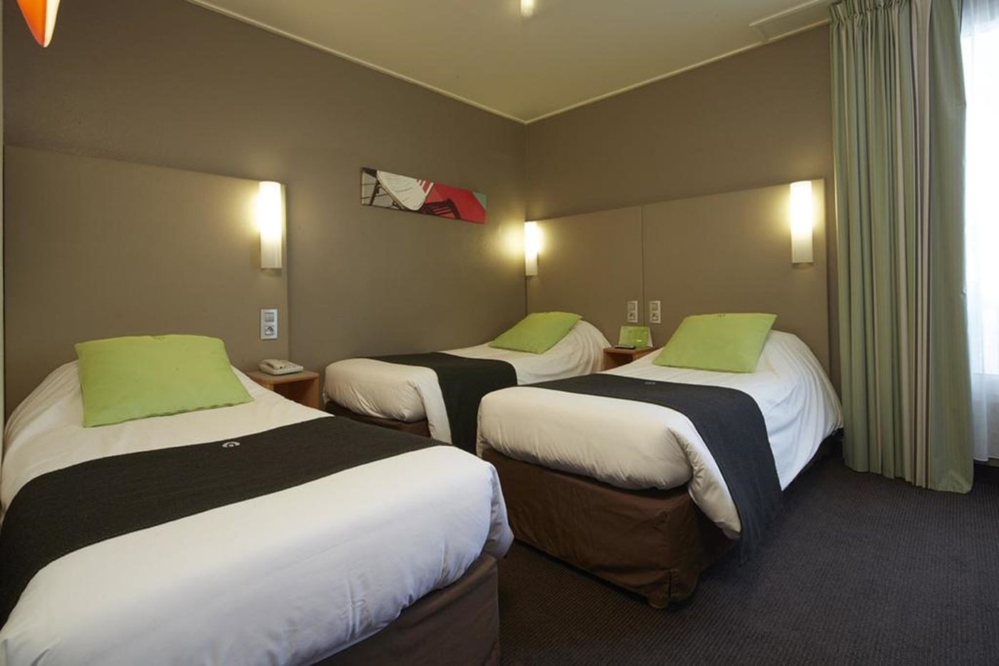 Campanile-Paris14-Maine-Montparnasse-Room-31