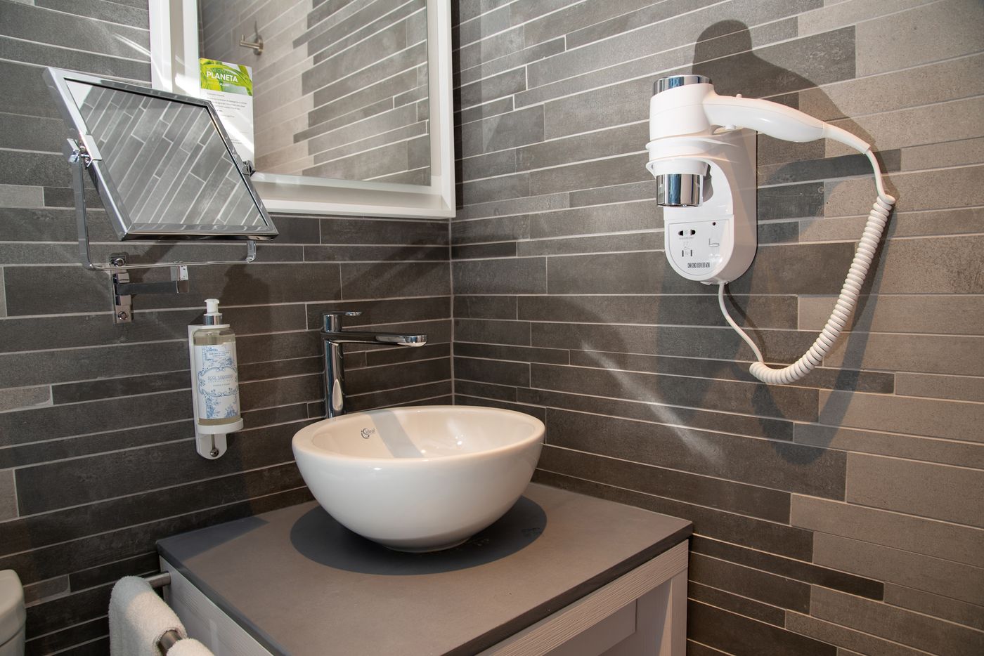 Be-Poet-Baixa-Hotel-Room-25