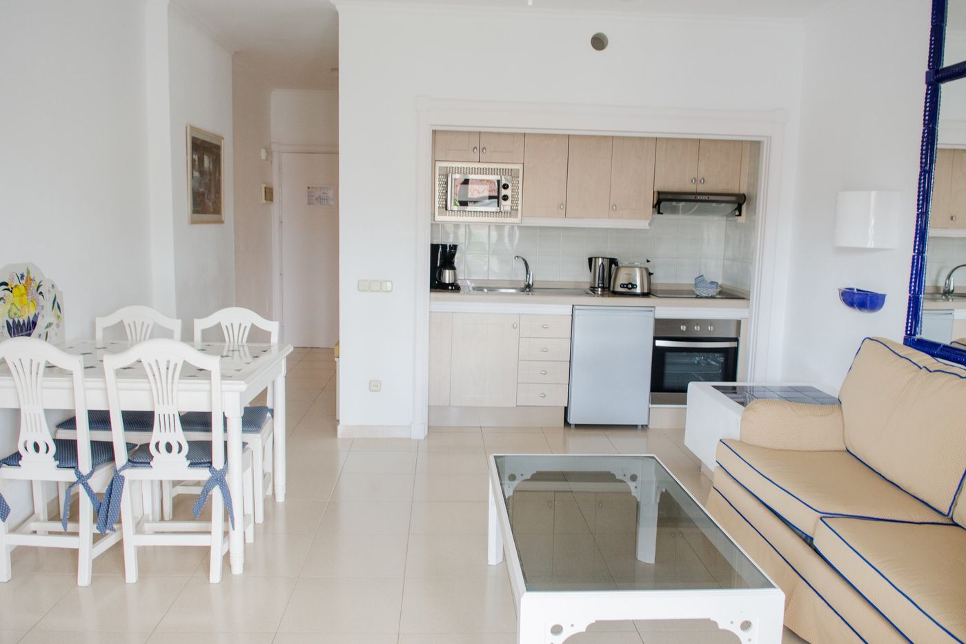 Parque-del-Sol-Room-23