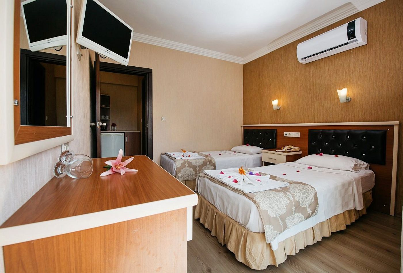 Epic Hotel and Aparts