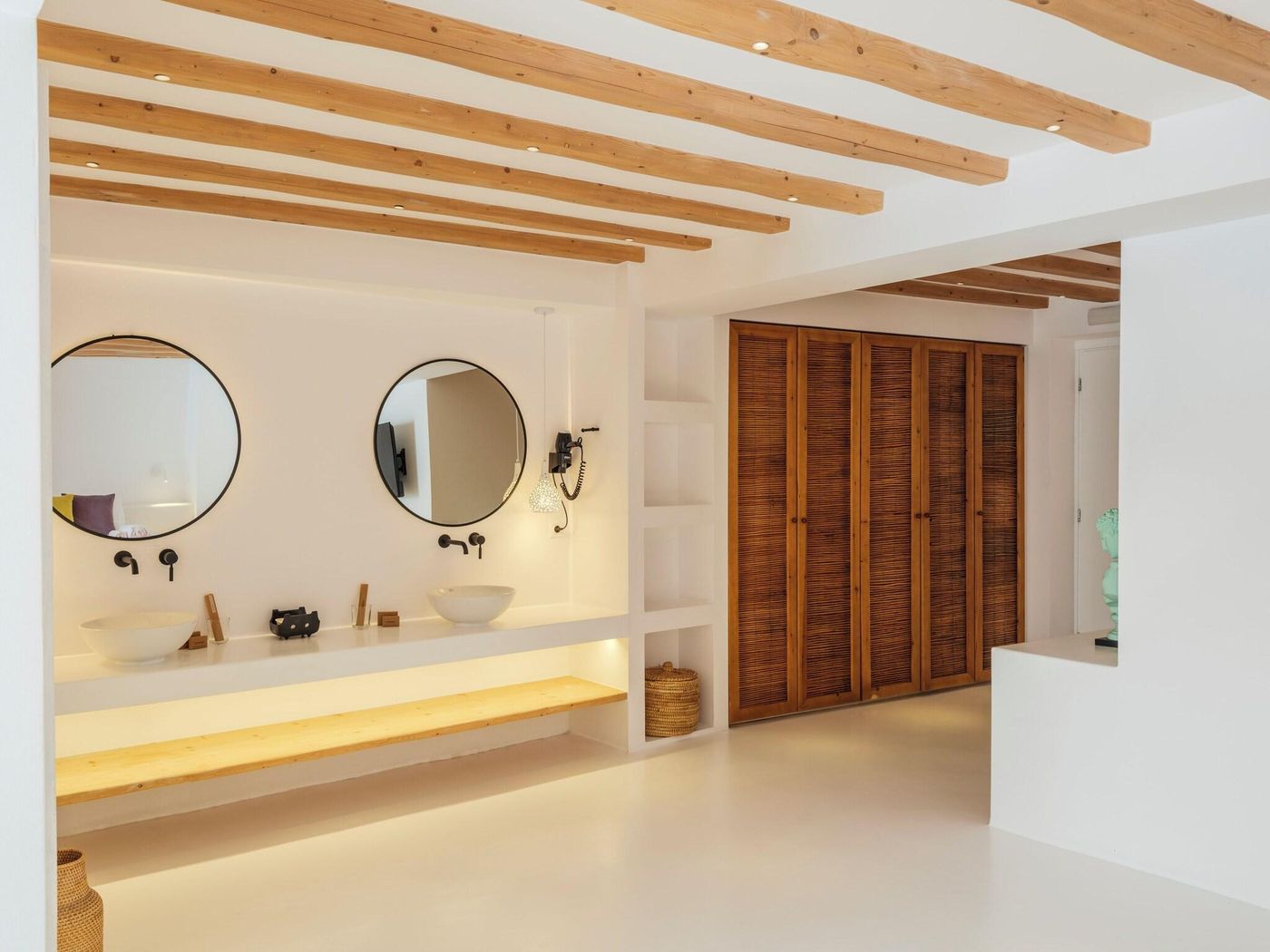 Madoupa-Boutique-Room-63