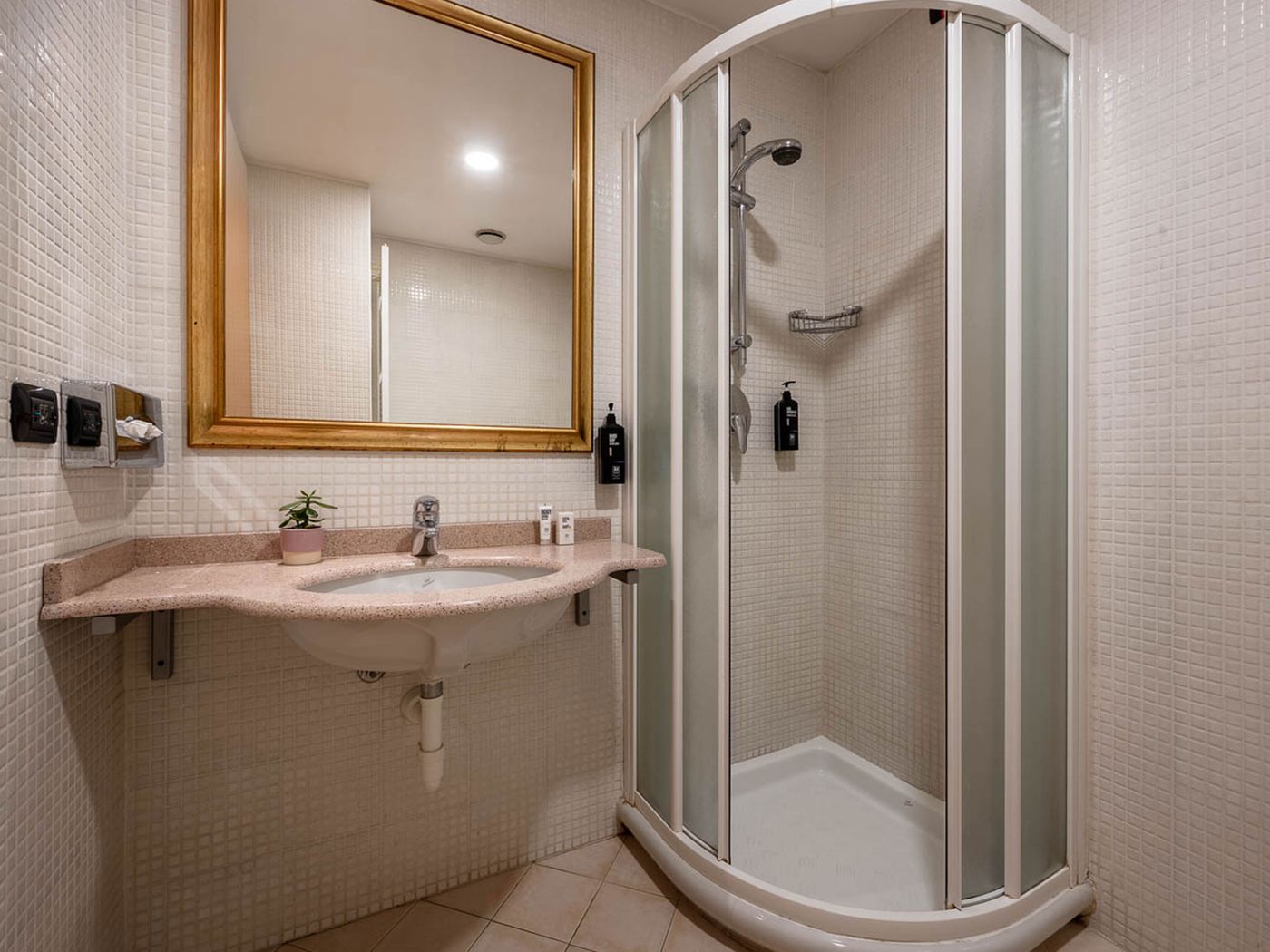 iH-Hotels-Milano-St--John-Room-43