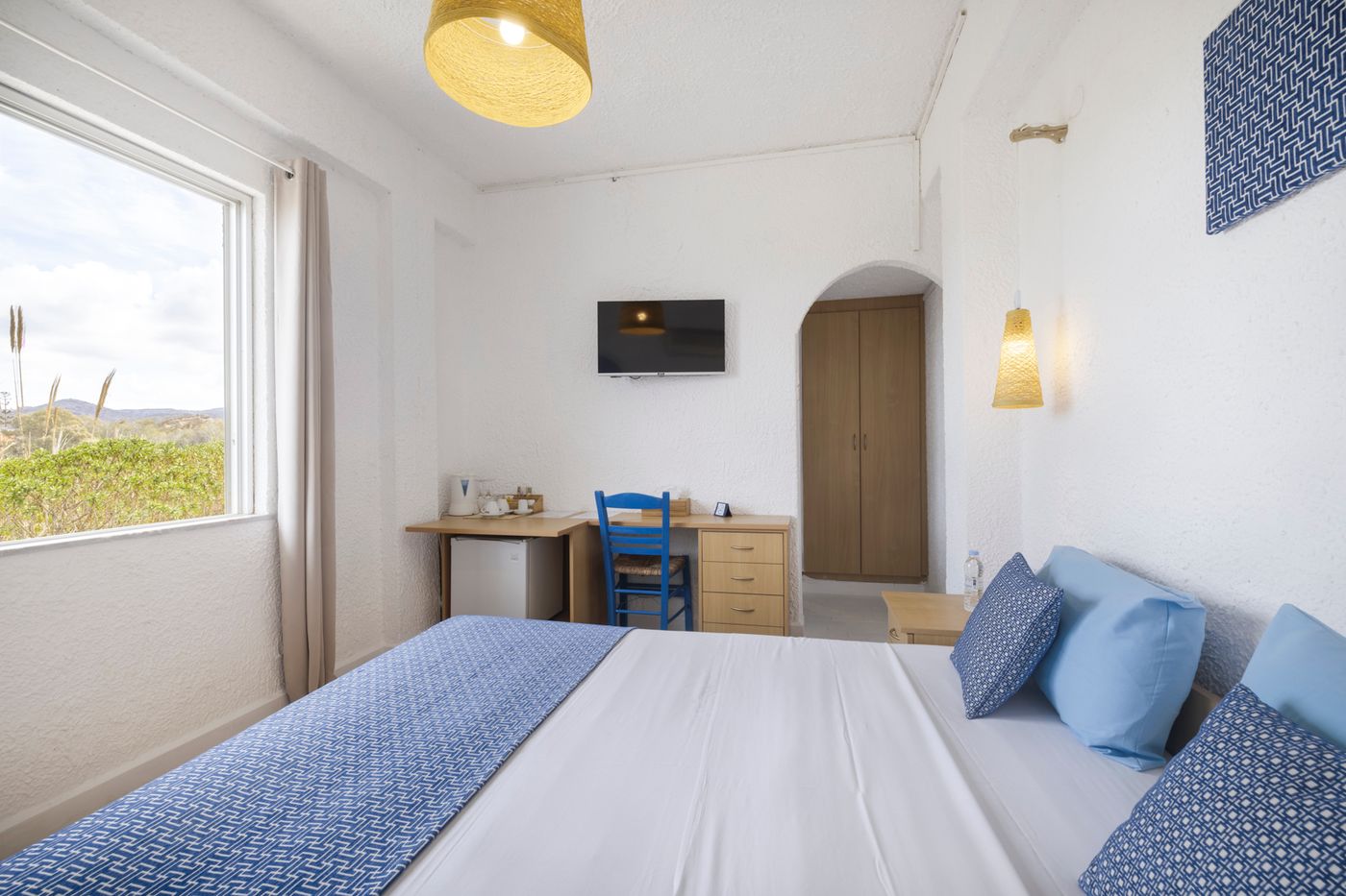 Lassion-Golden-Bay-Room-14