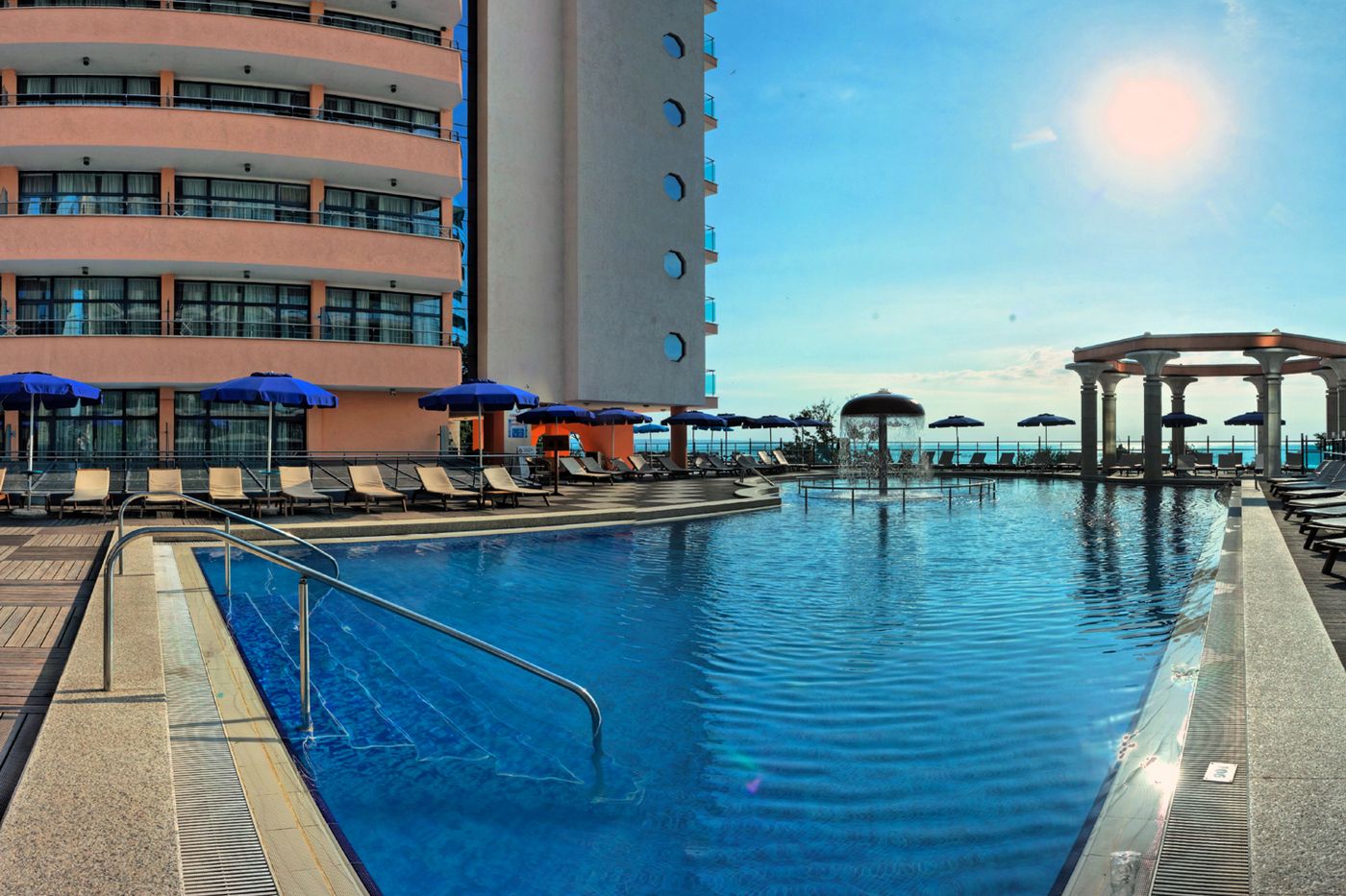 Astera-Hotel---Spa-Pool-3